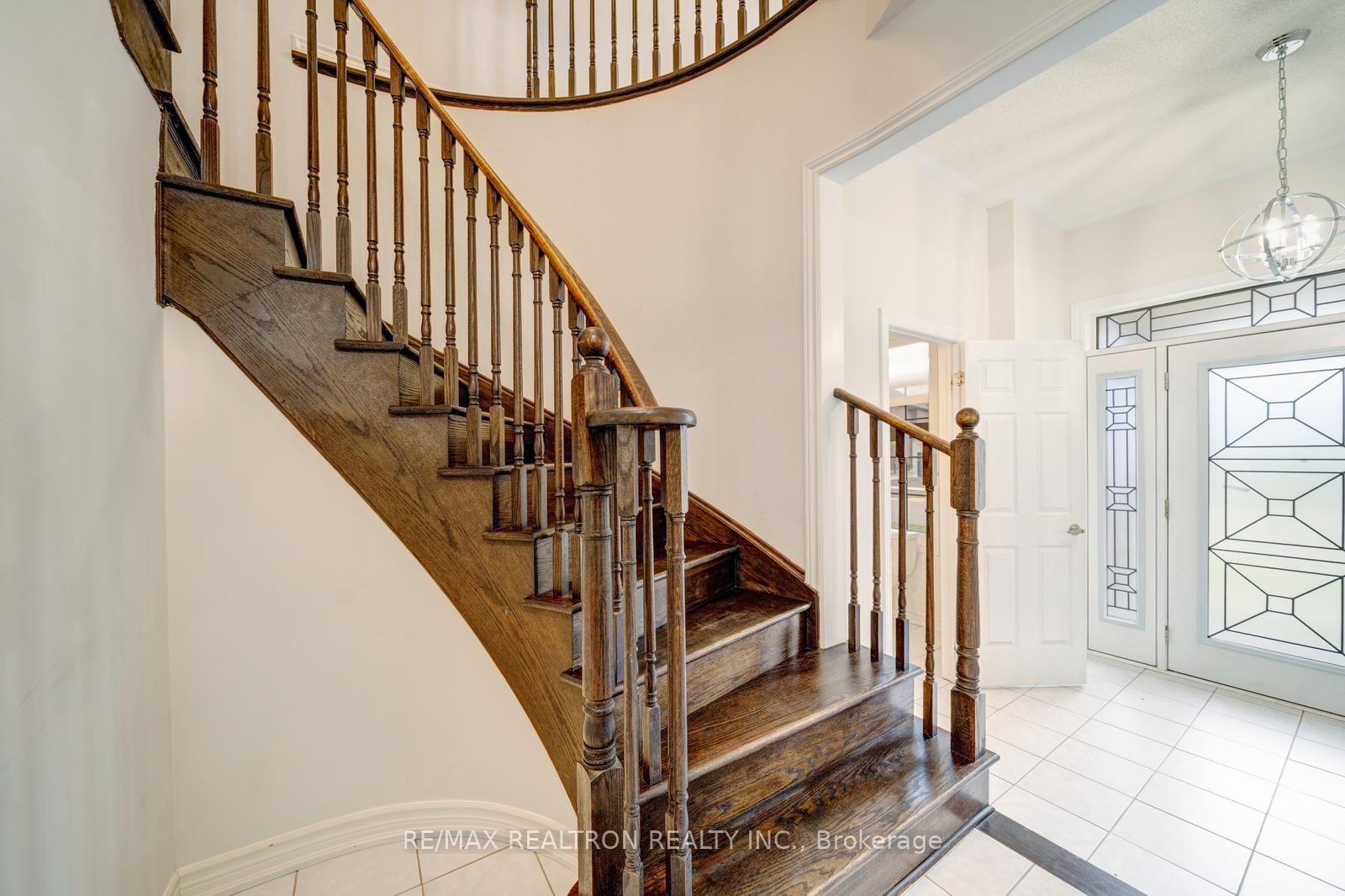 Photo 20 of 295 Northglen Boulevard, Clarington, Bowmanville — HOMEH
