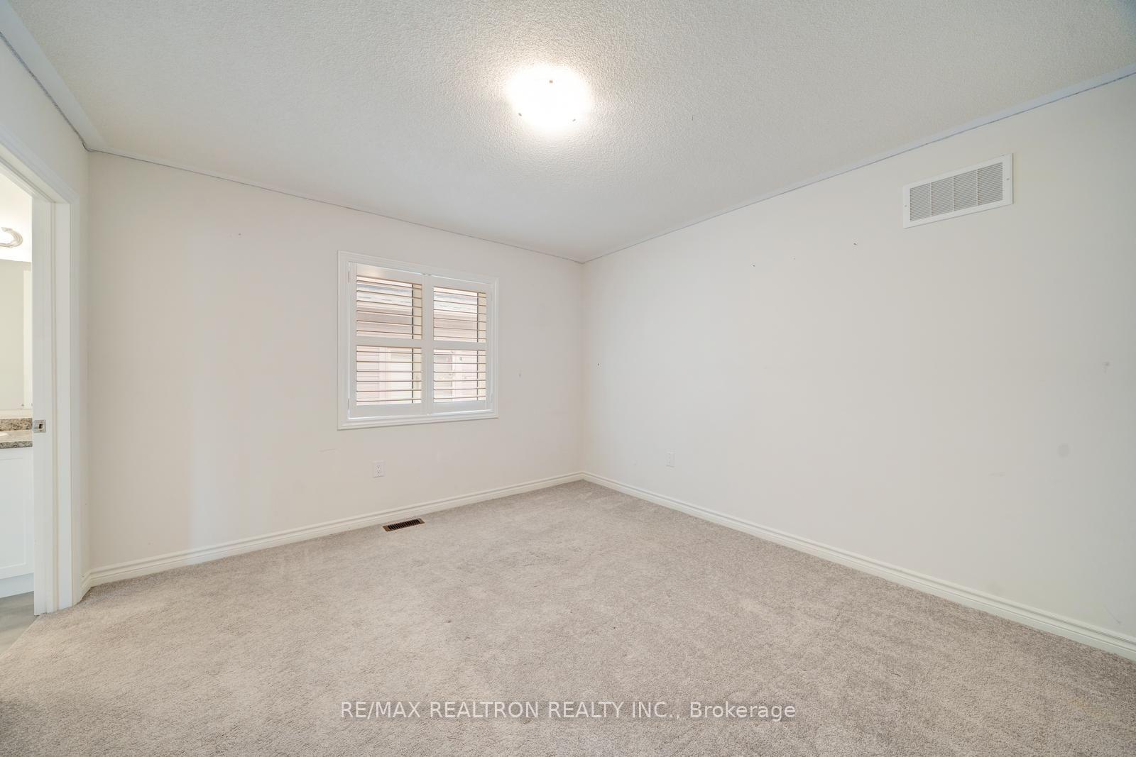 Photo 33 of 295 Northglen Boulevard, Clarington, Bowmanville — HOMEH