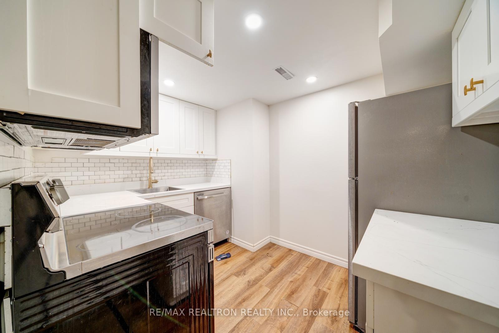 Photo 41 of 295 Northglen Boulevard, Clarington, Bowmanville — HOMEH
