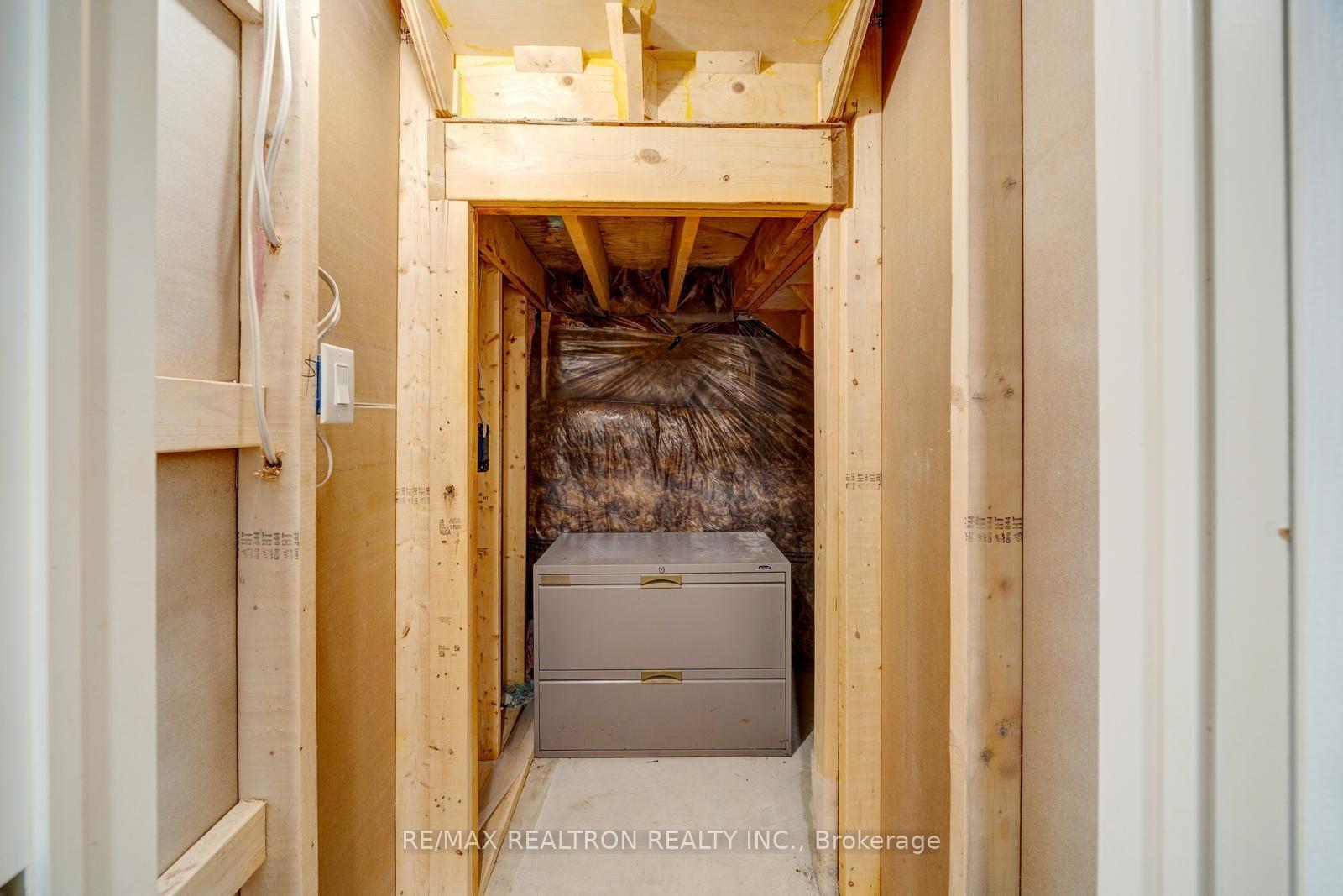 Photo 47 of 295 Northglen Boulevard, Clarington, Bowmanville — HOMEH