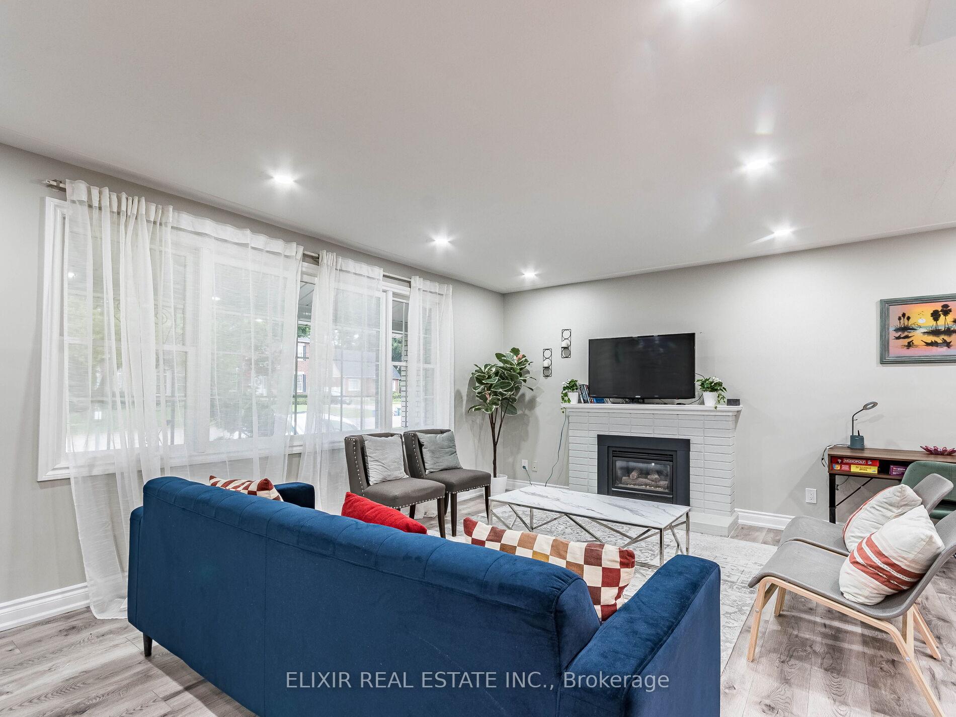 Photo 5 of Unit (Main Level), 686 Cedar Avenue, Burlington, LaSalle — HOMEH