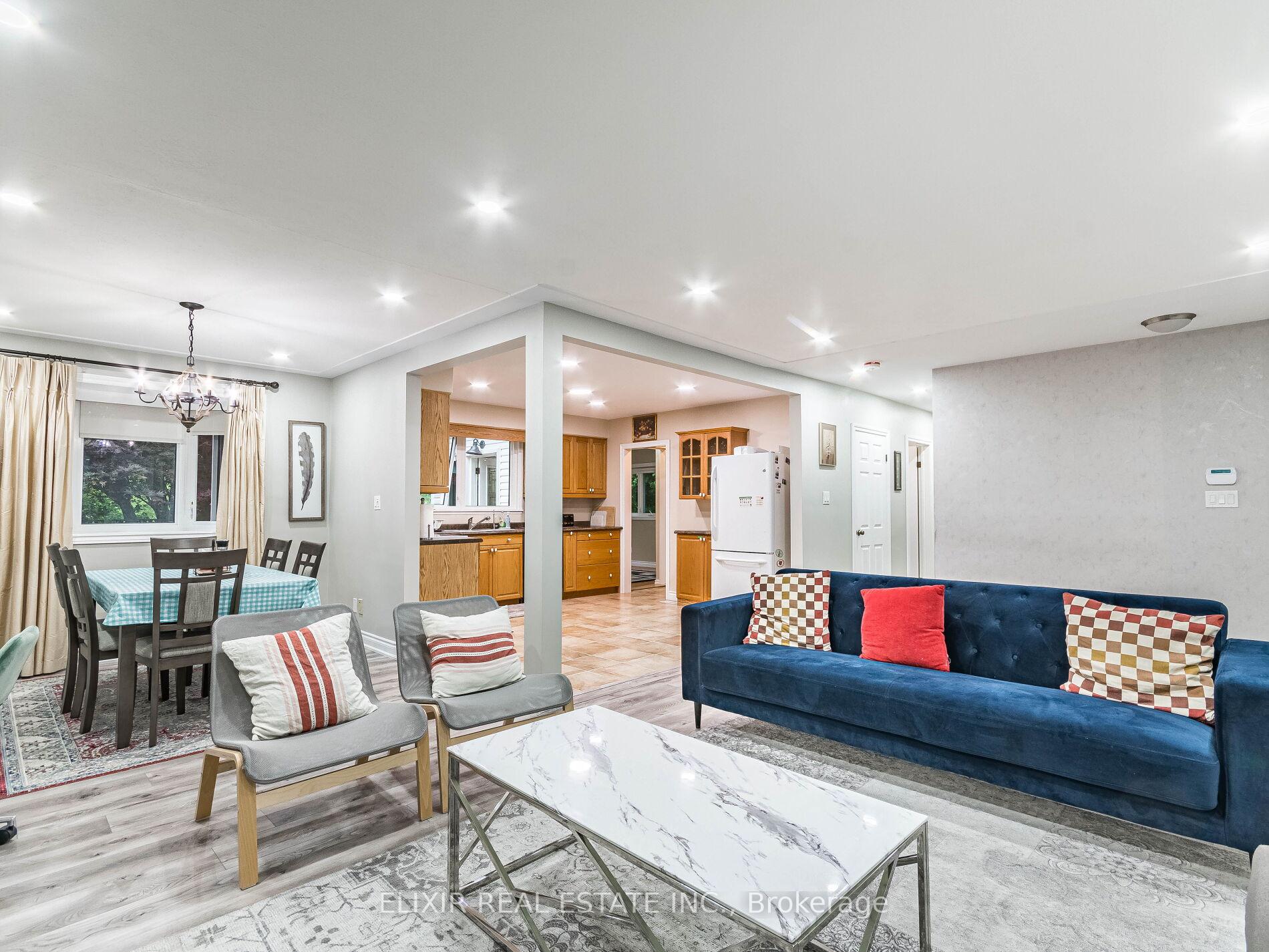 Photo 8 of Unit (Main Level), 686 Cedar Avenue, Burlington, LaSalle — HOMEH