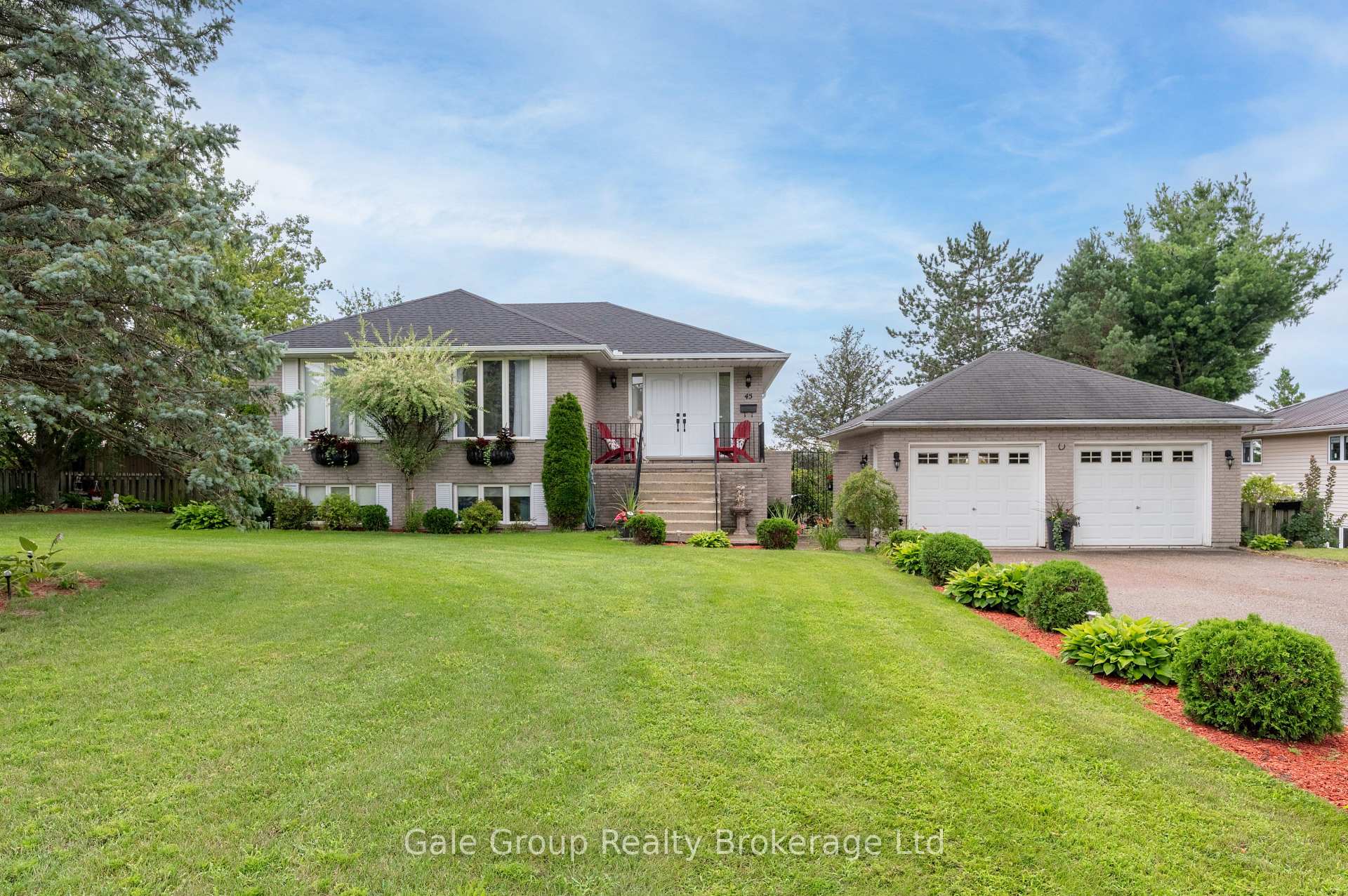 Photo of 9090 Plank Road