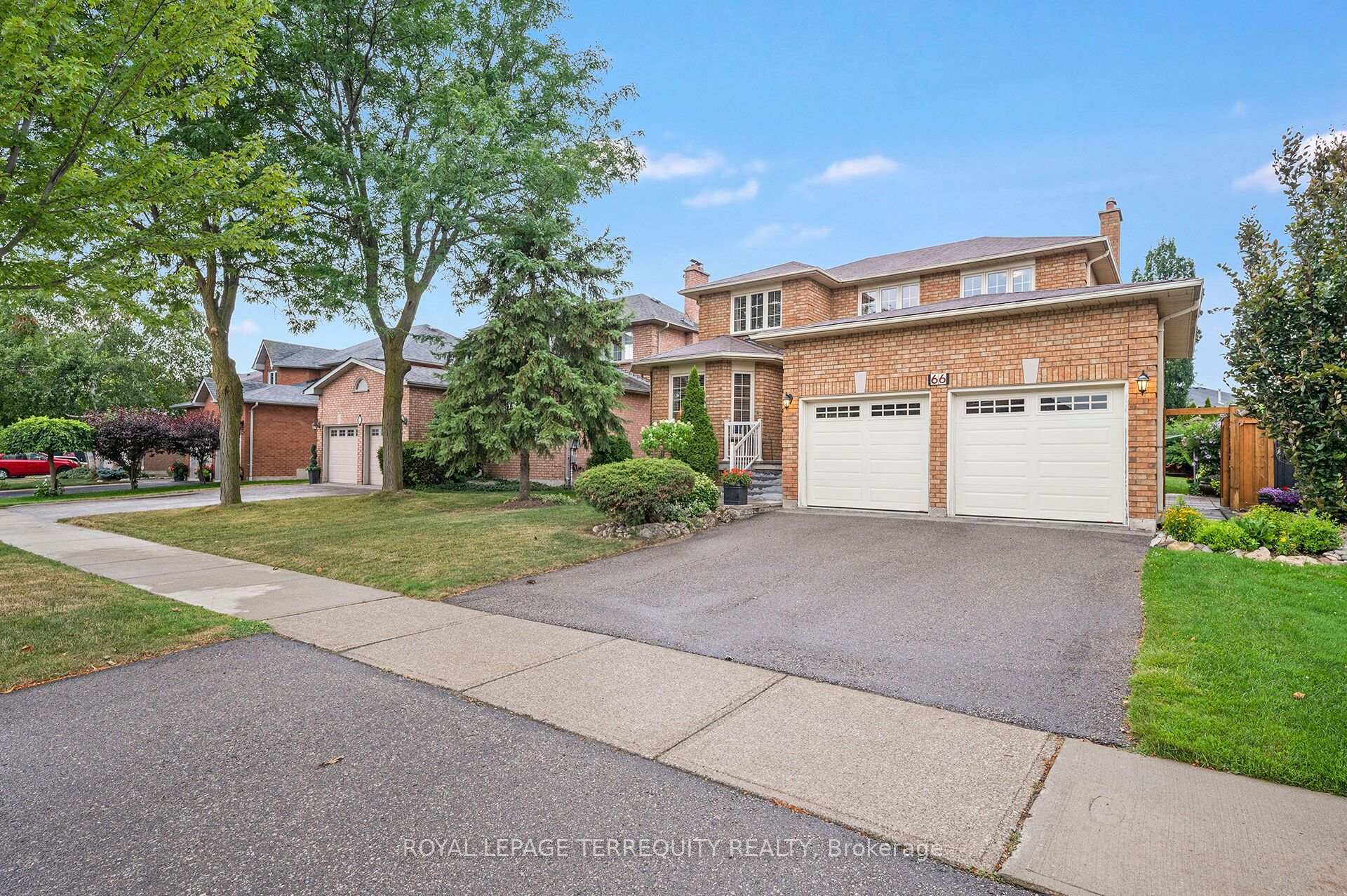 Photo 1 of 66 Gates Road, Vaughan, West Woodbridge — HOMEH