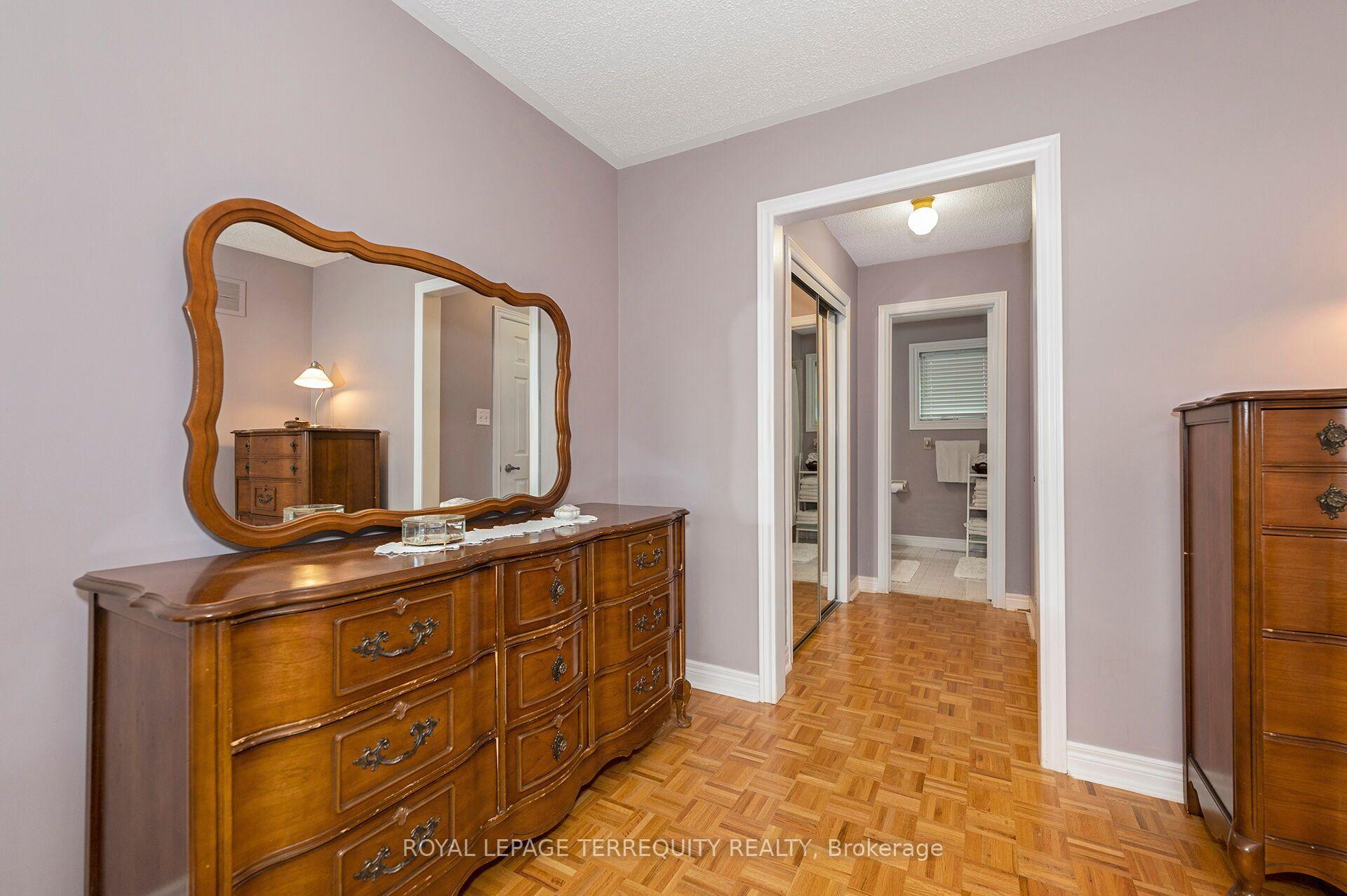 Photo 18 of 66 Gates Road, Vaughan, West Woodbridge — HOMEH
