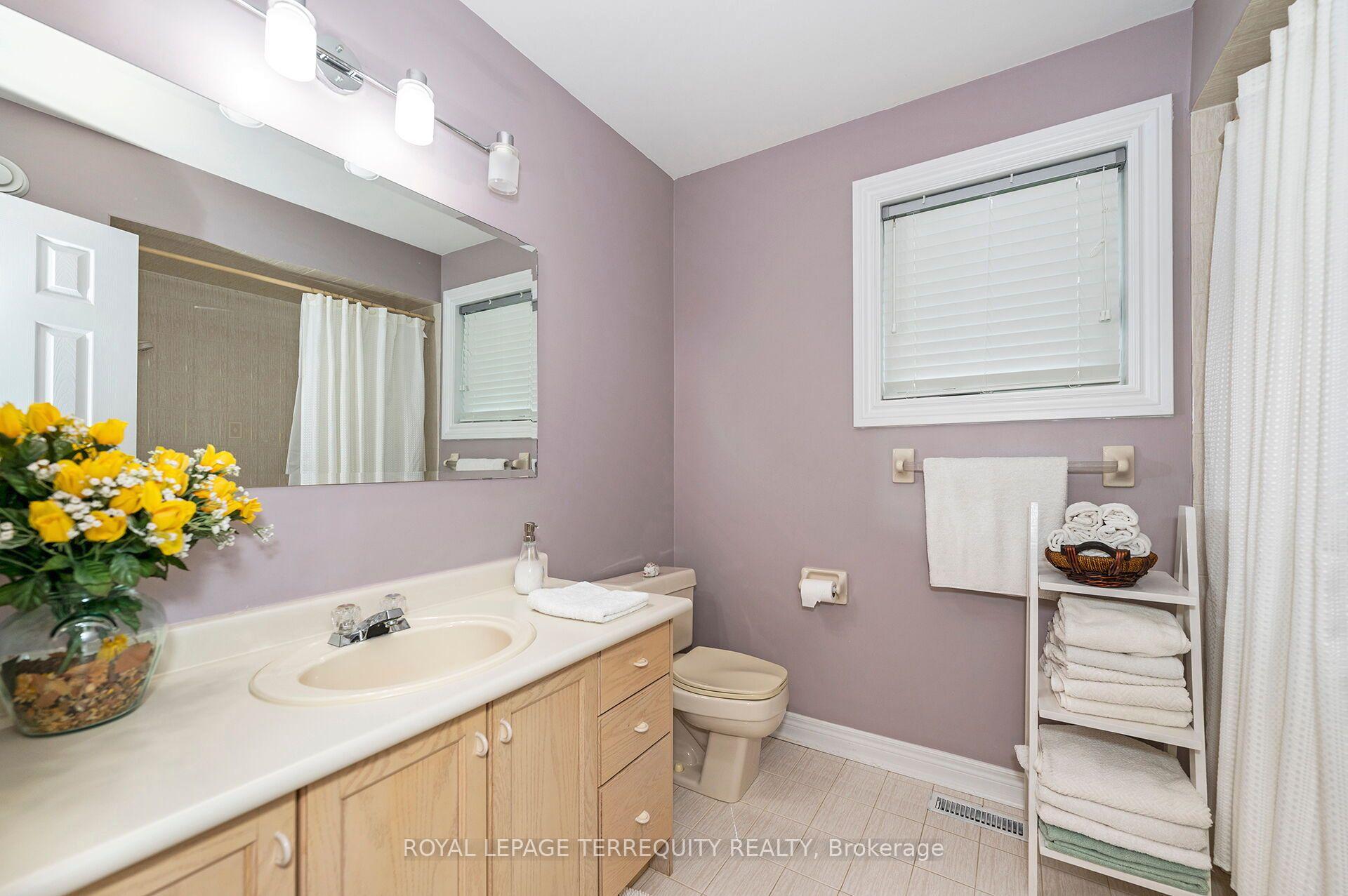 Photo 19 of 66 Gates Road, Vaughan, West Woodbridge — HOMEH