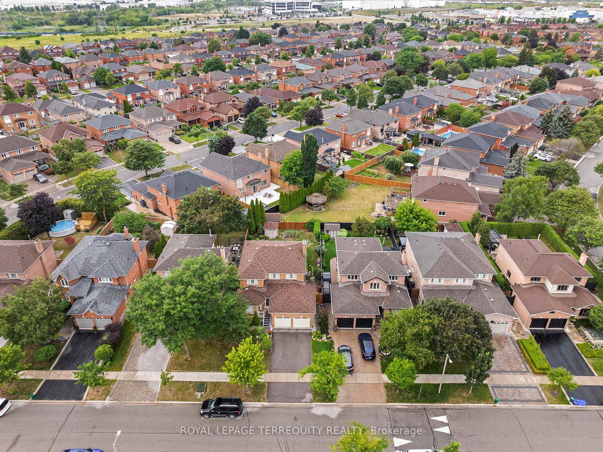 Photo 41 of 66 Gates Road, Vaughan, West Woodbridge — HOMEH