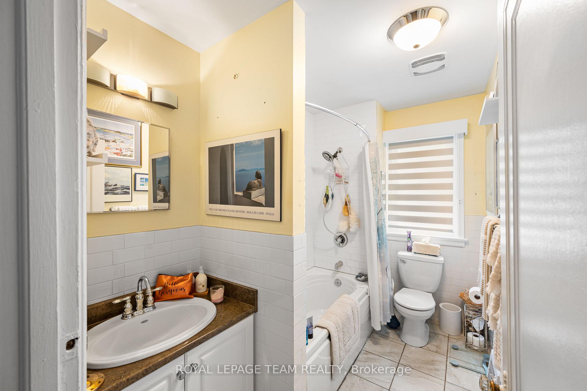 Photo 16 of Unit Unit 1, 447 Holland Avenue, Ottawa, Civic Hospital — HOMEH