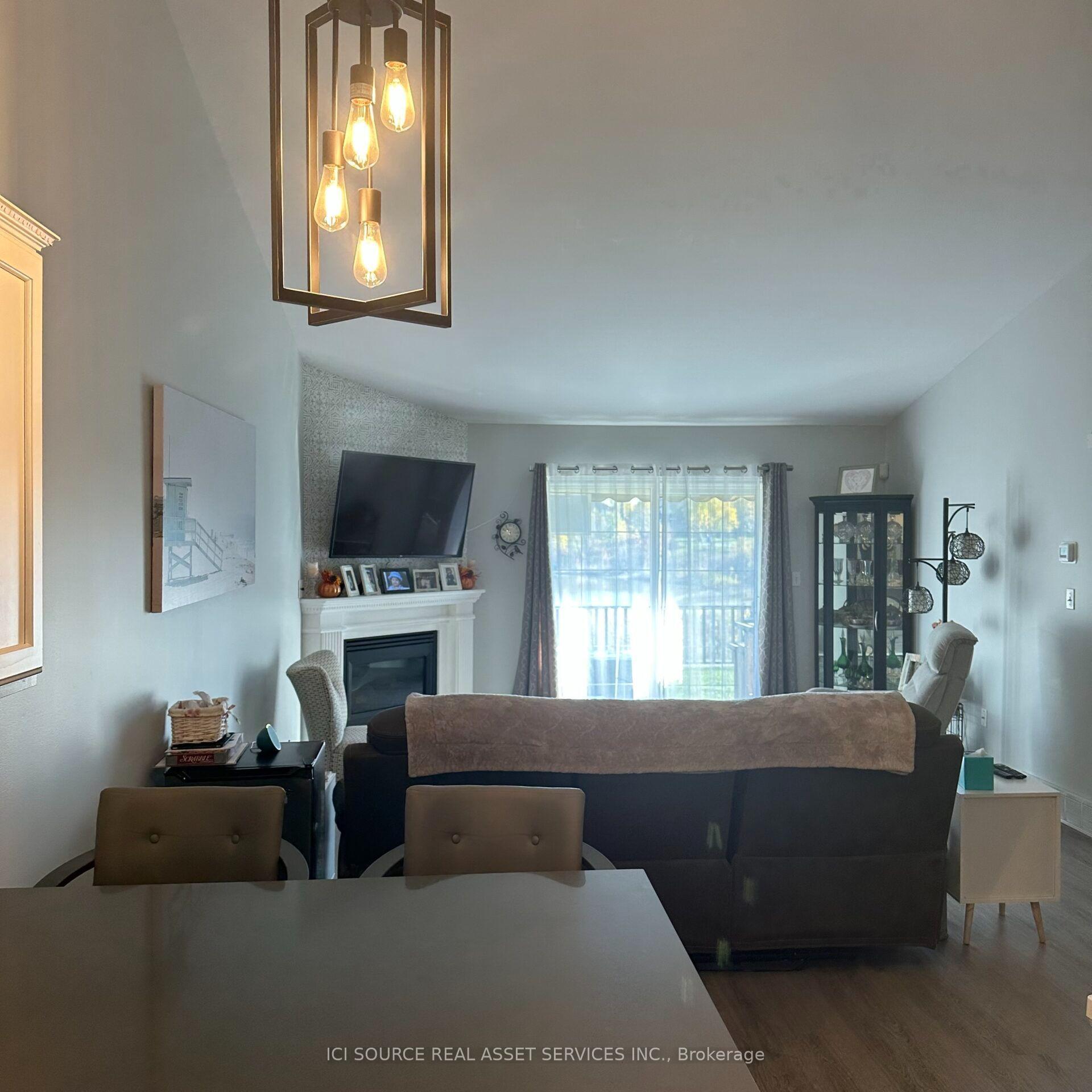Photo 14 of 1576 Blue Heron Drive, Windsor — HOMEH