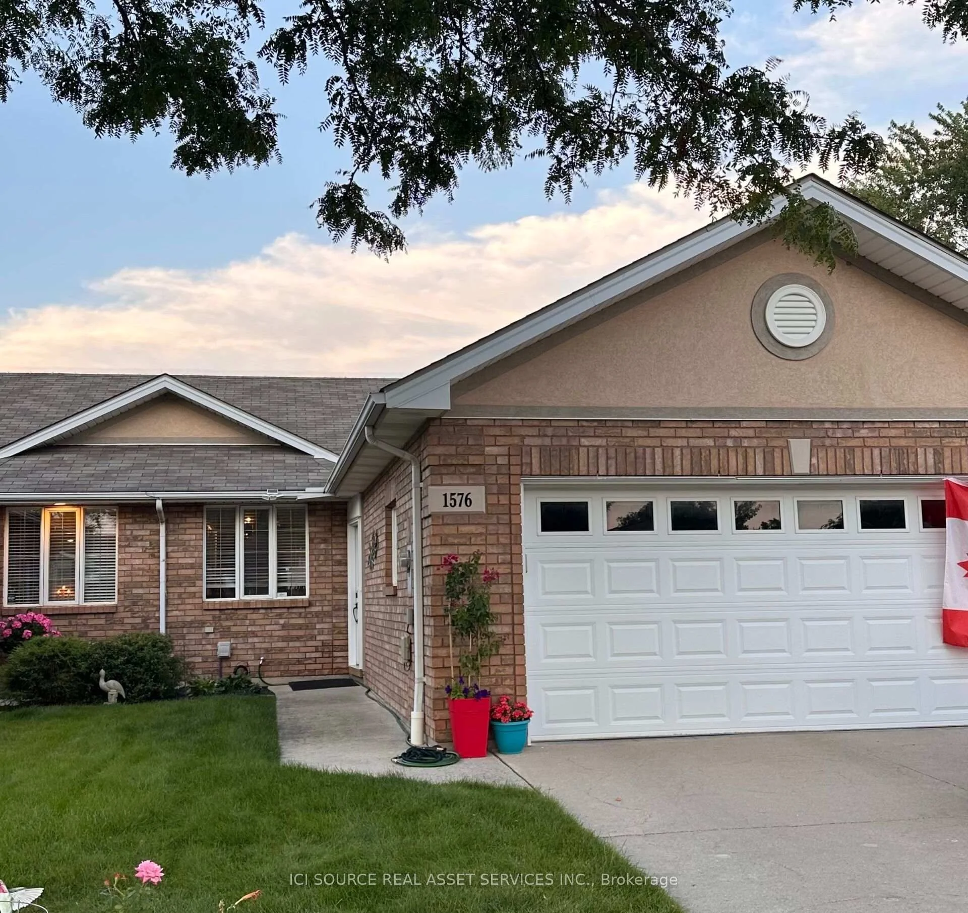 Photo of 1576 Blue Heron Drive