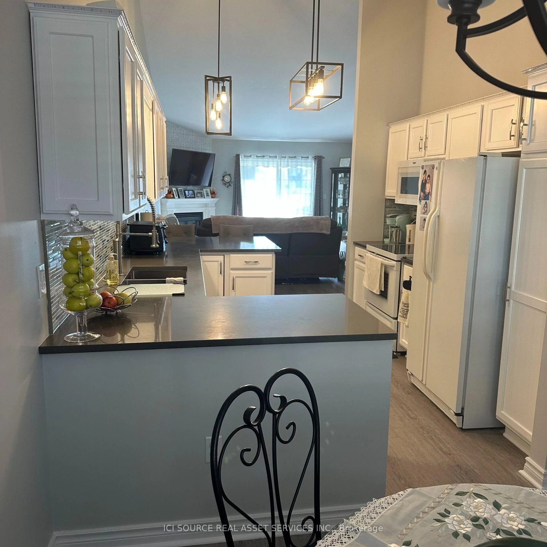 Photo 7 of 1576 Blue Heron Drive, Windsor — HOMEH