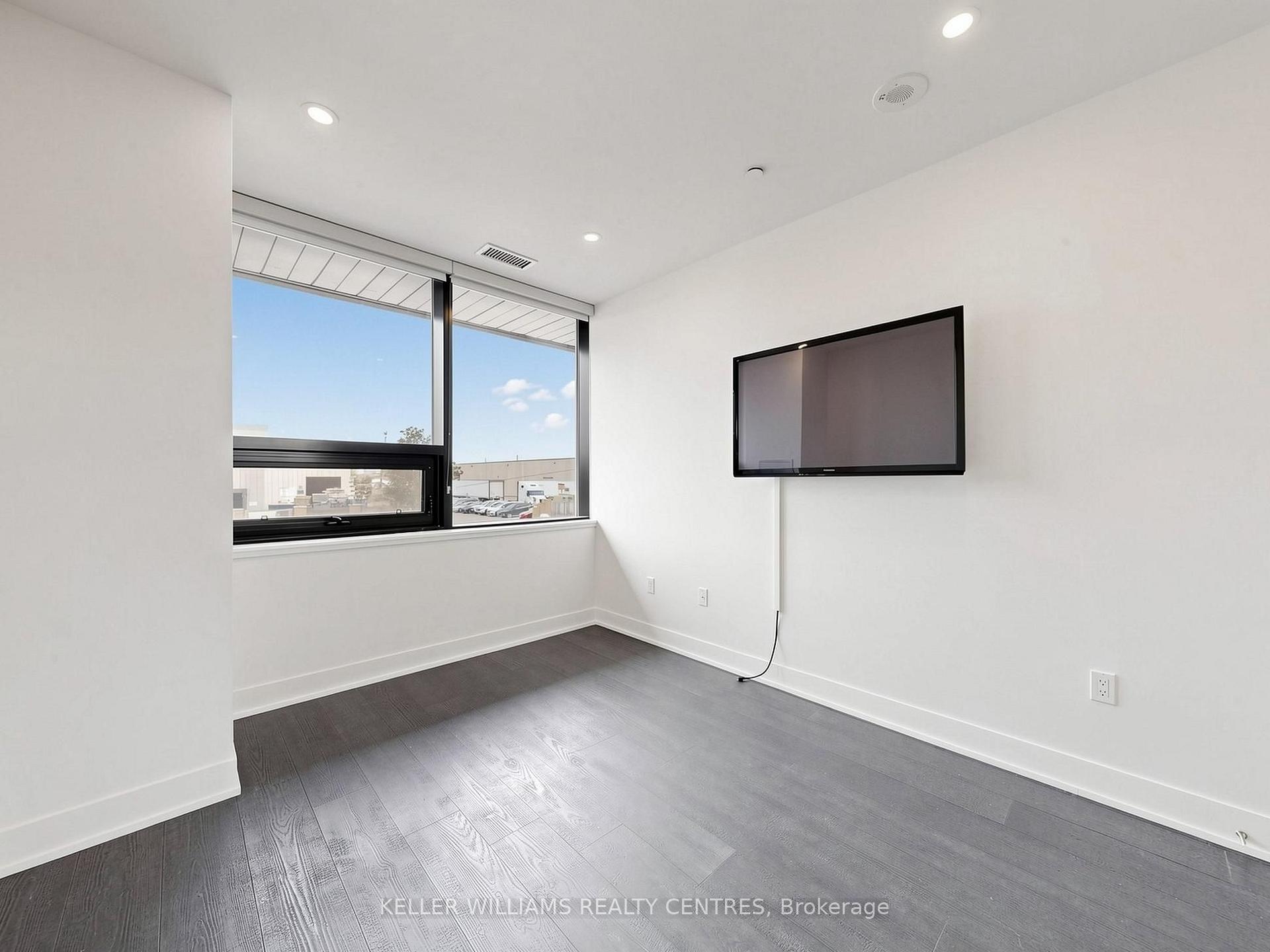 Photo 30 of Unit 108, 2908 Highway 7 Road, Vaughan, Concord — HOMEH