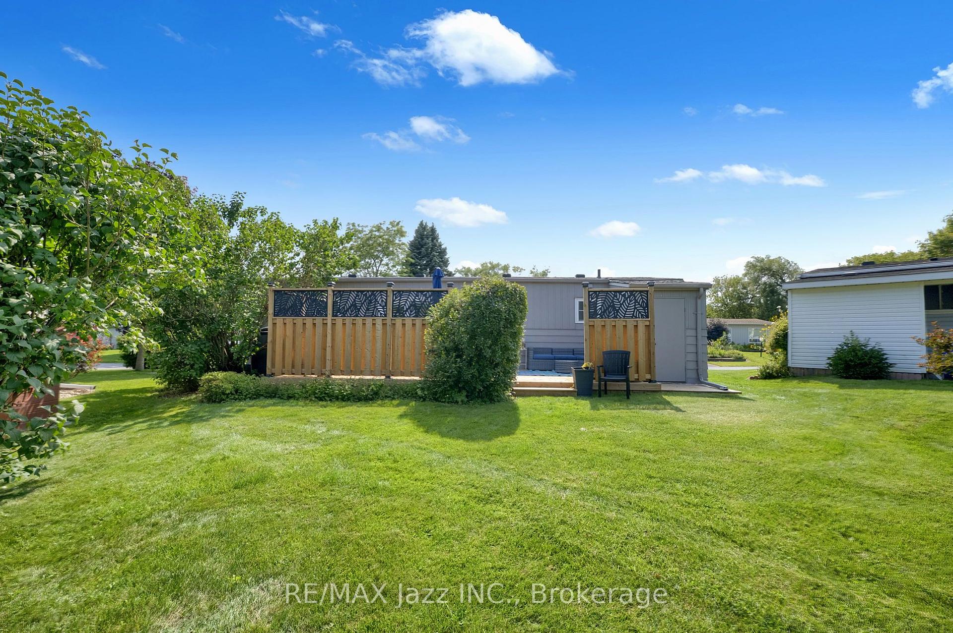 Photo 2 of 8 Wheelhouse Drive, Clarington, Newcastle — HOMEH
