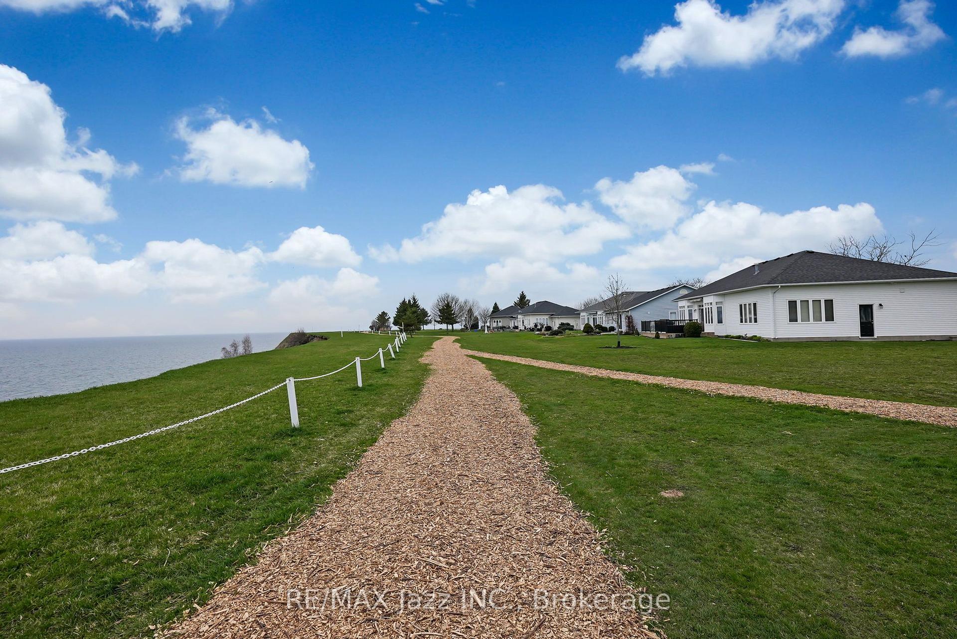 Photo 48 of 8 Wheelhouse Drive, Clarington, Newcastle — HOMEH