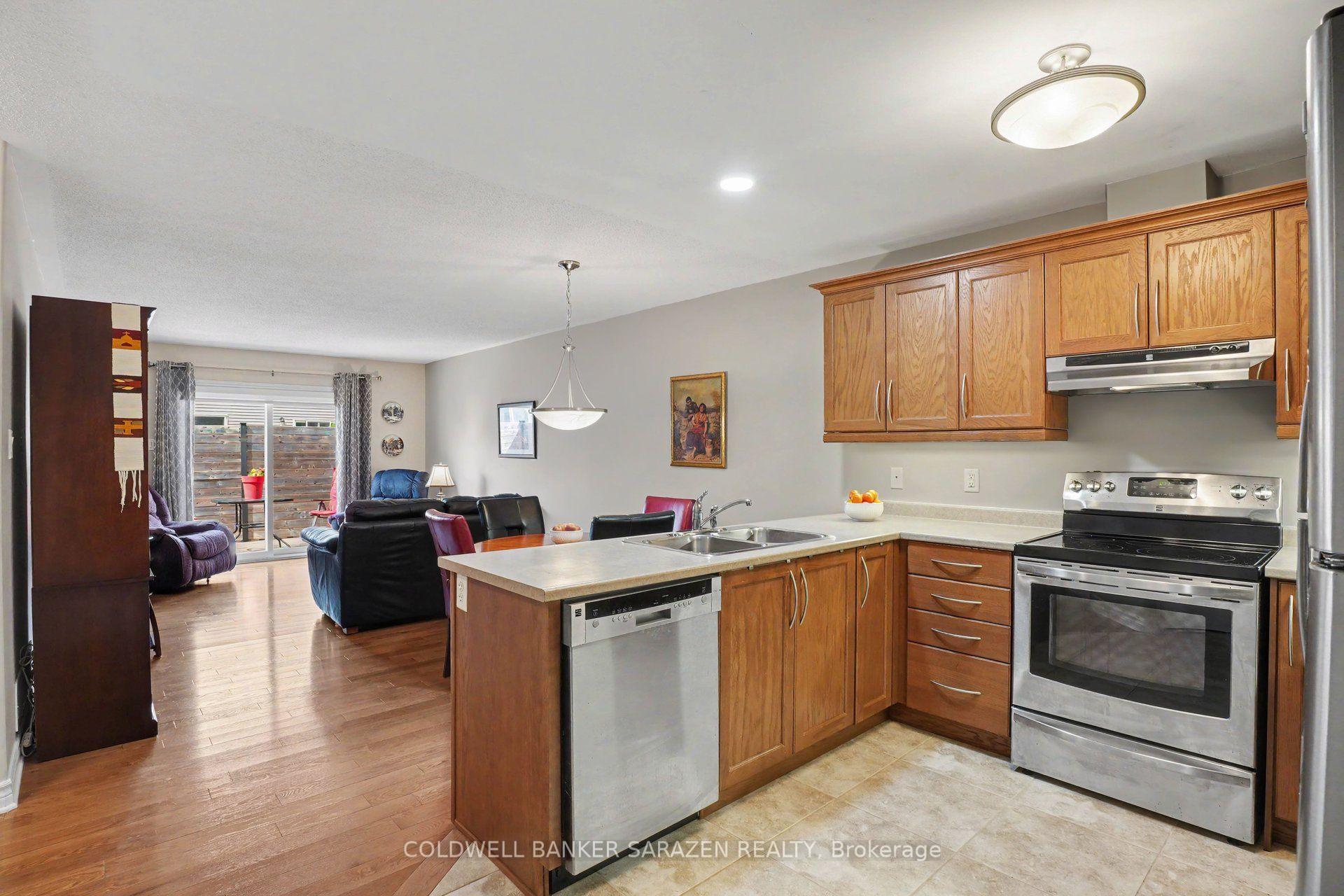 Photo 12 of 47 Verona Drive, Arnprior, Arnprior — HOMEH