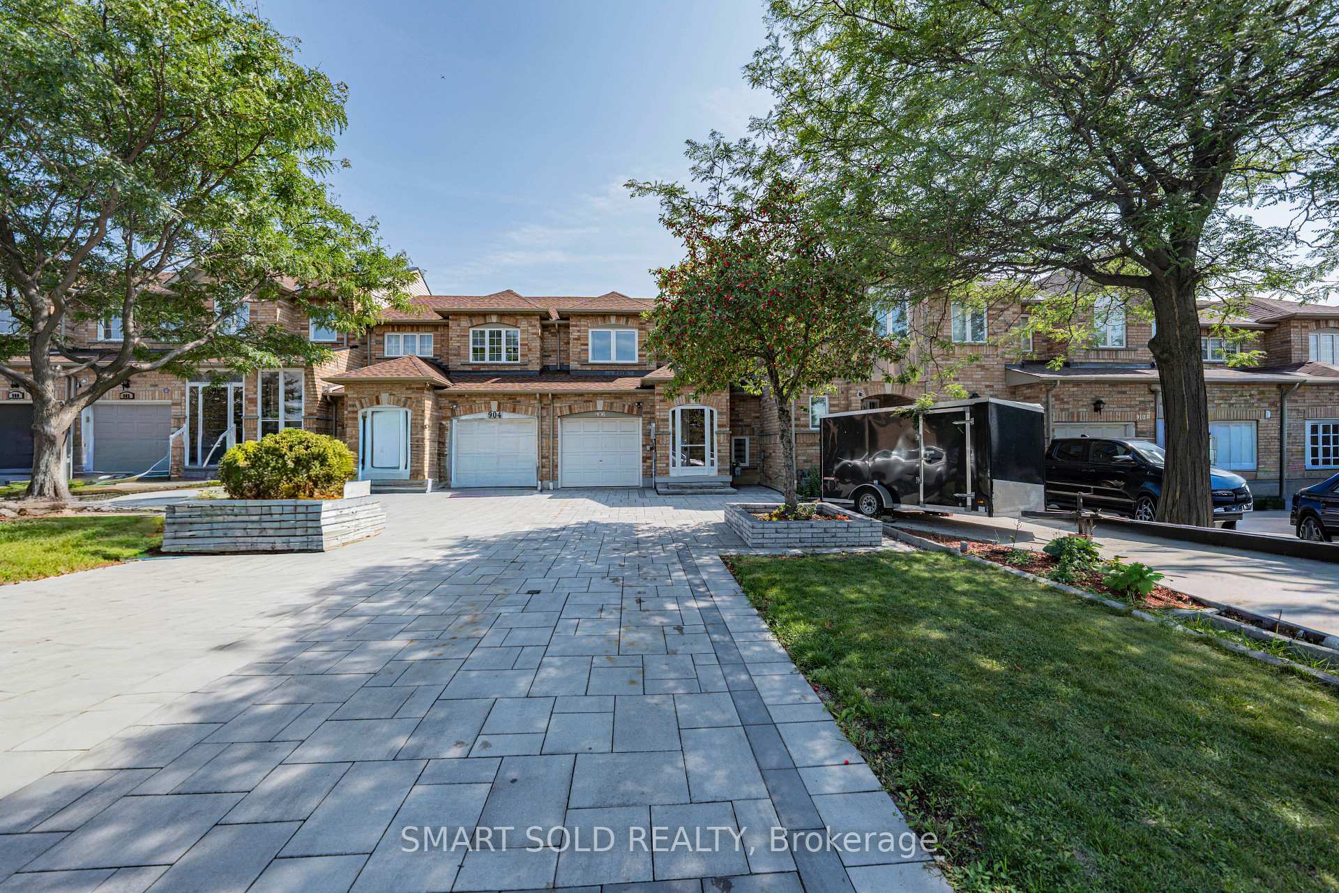 Photo 1 of 906 Delgado Drive, Mississauga, East Credit — HOMEH