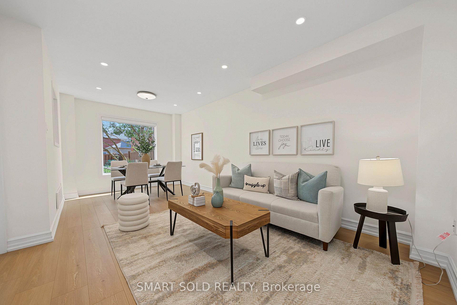 Photo 13 of 906 Delgado Drive, Mississauga, East Credit — HOMEH