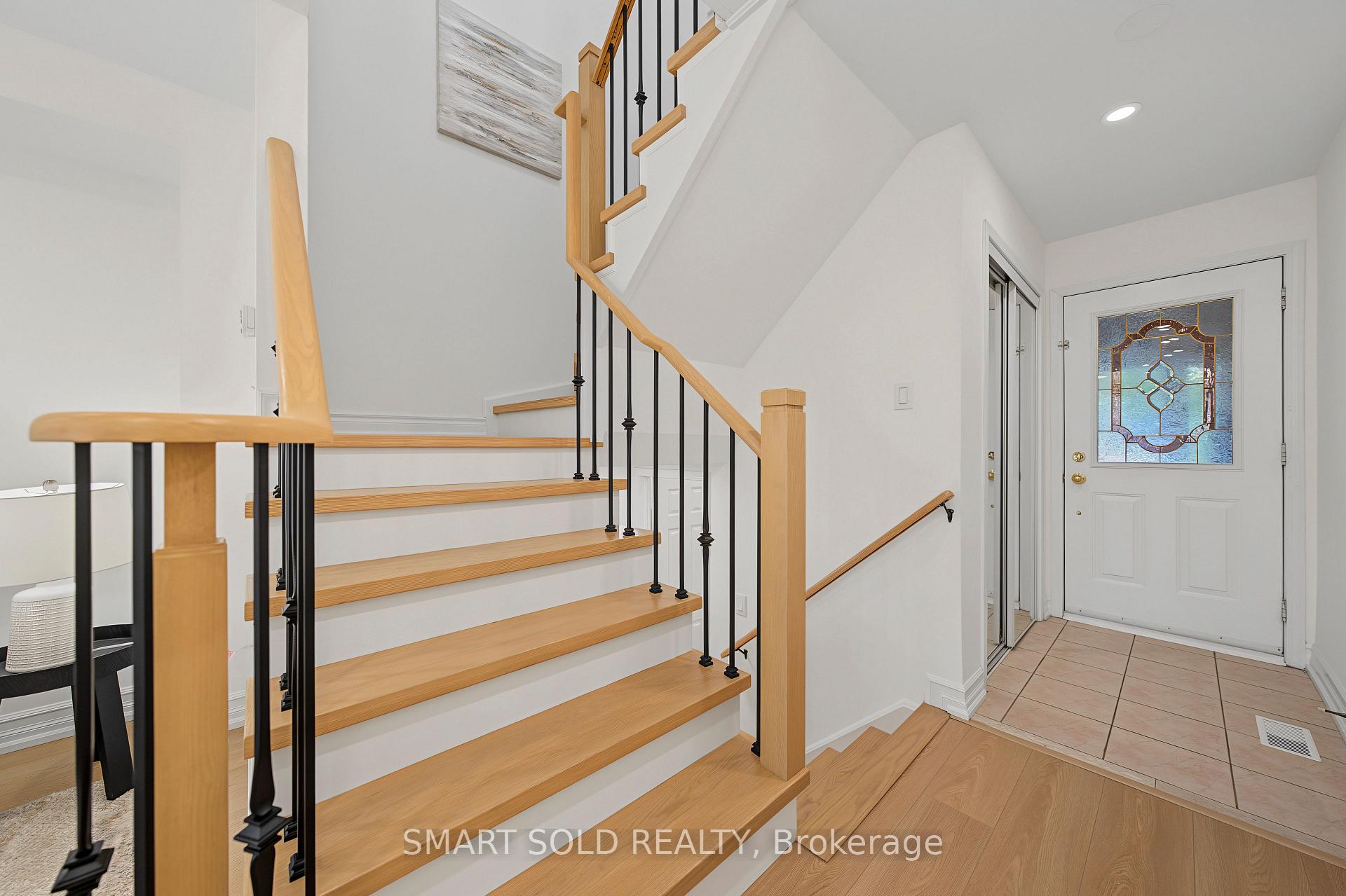 Photo 28 of 906 Delgado Drive, Mississauga, East Credit — HOMEH