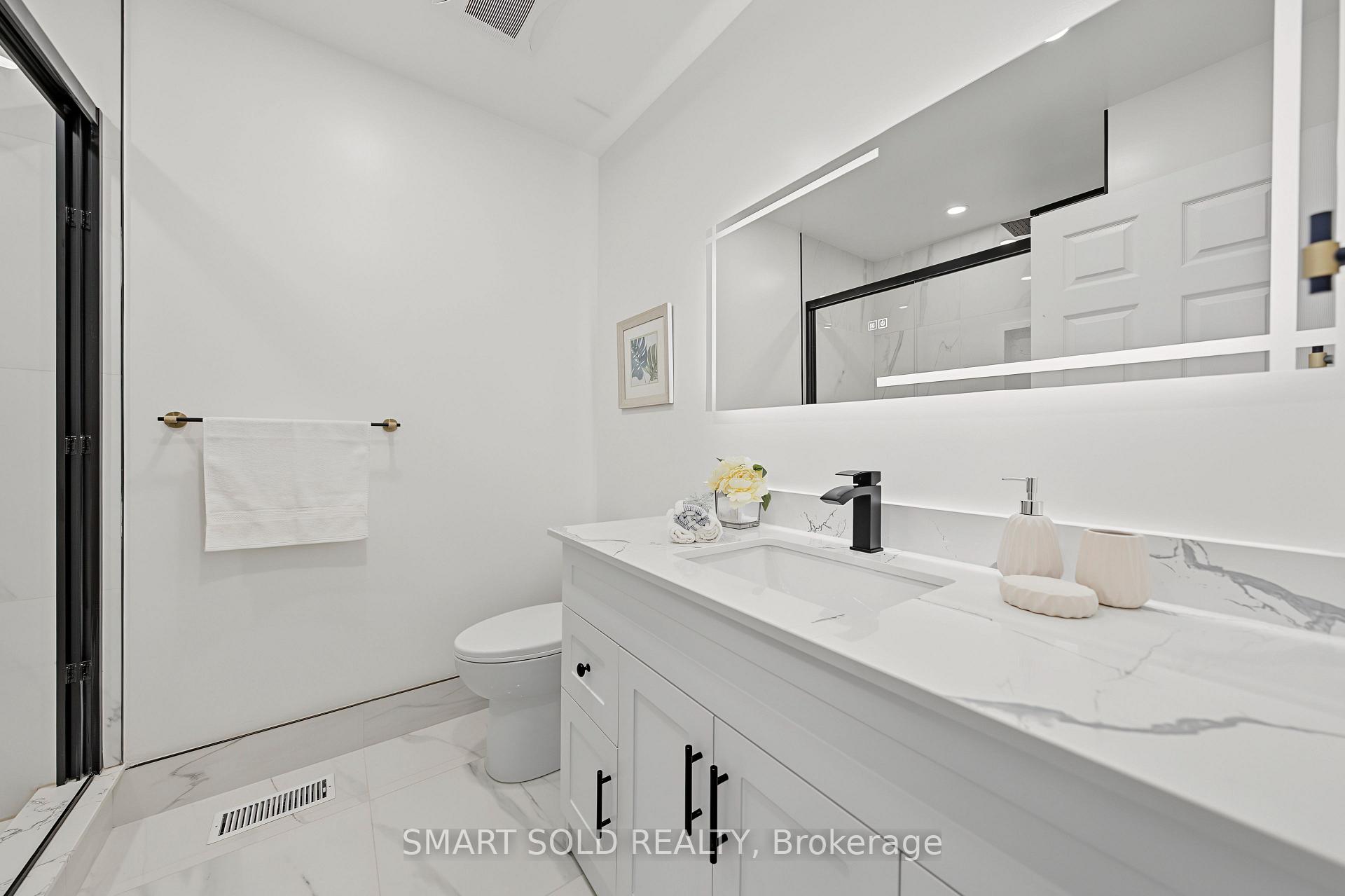 Photo 41 of 906 Delgado Drive, Mississauga, East Credit — HOMEH