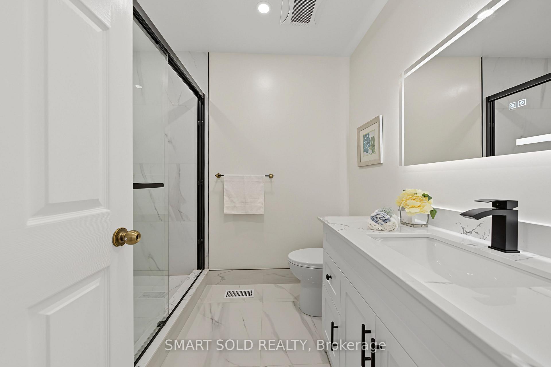 Photo 42 of 906 Delgado Drive, Mississauga, East Credit — HOMEH