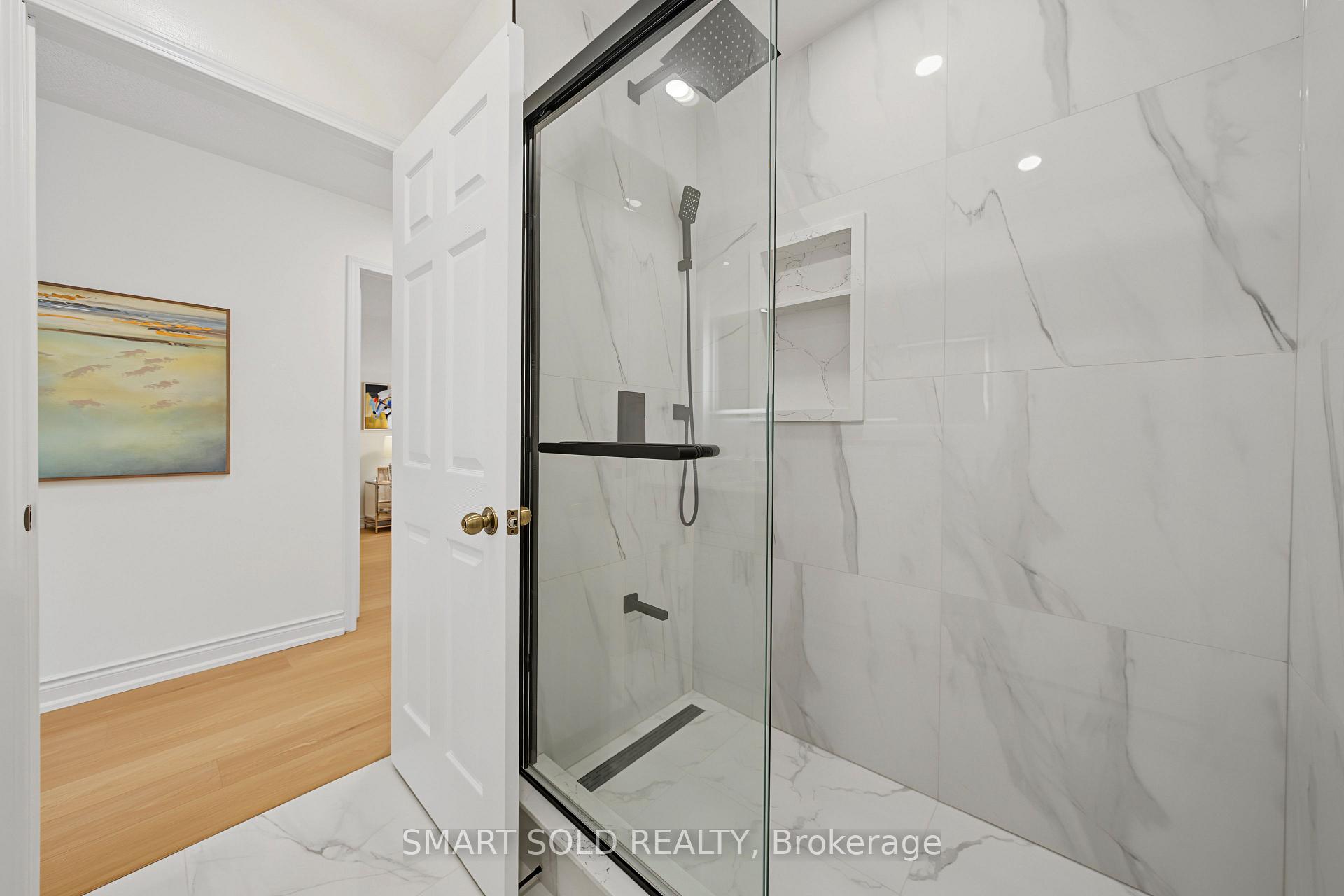 Photo 43 of 906 Delgado Drive, Mississauga, East Credit — HOMEH