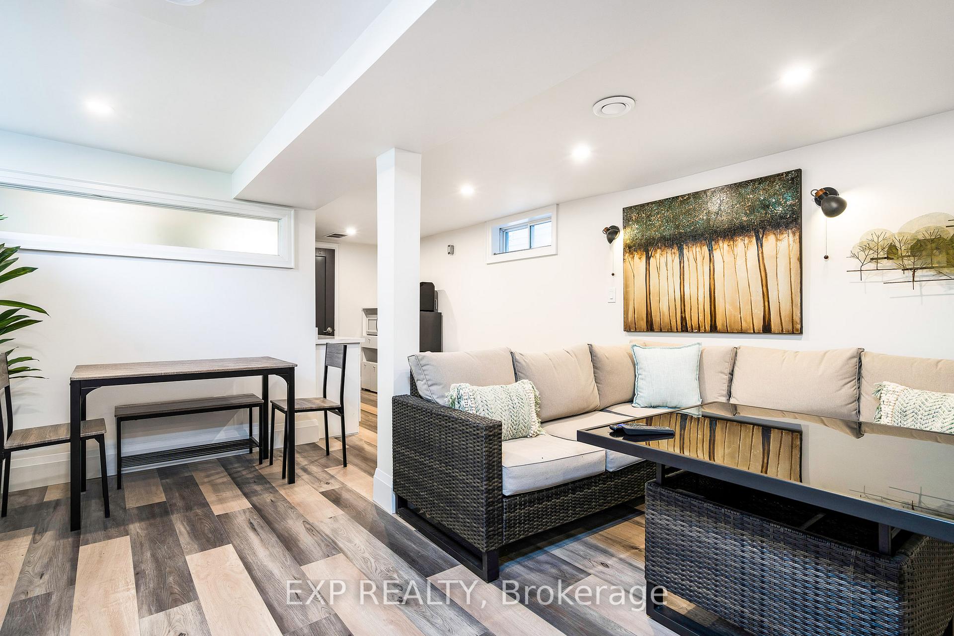 Photo 14 of 27 Sunnidale Road S, Wasaga Beach — HOMEH