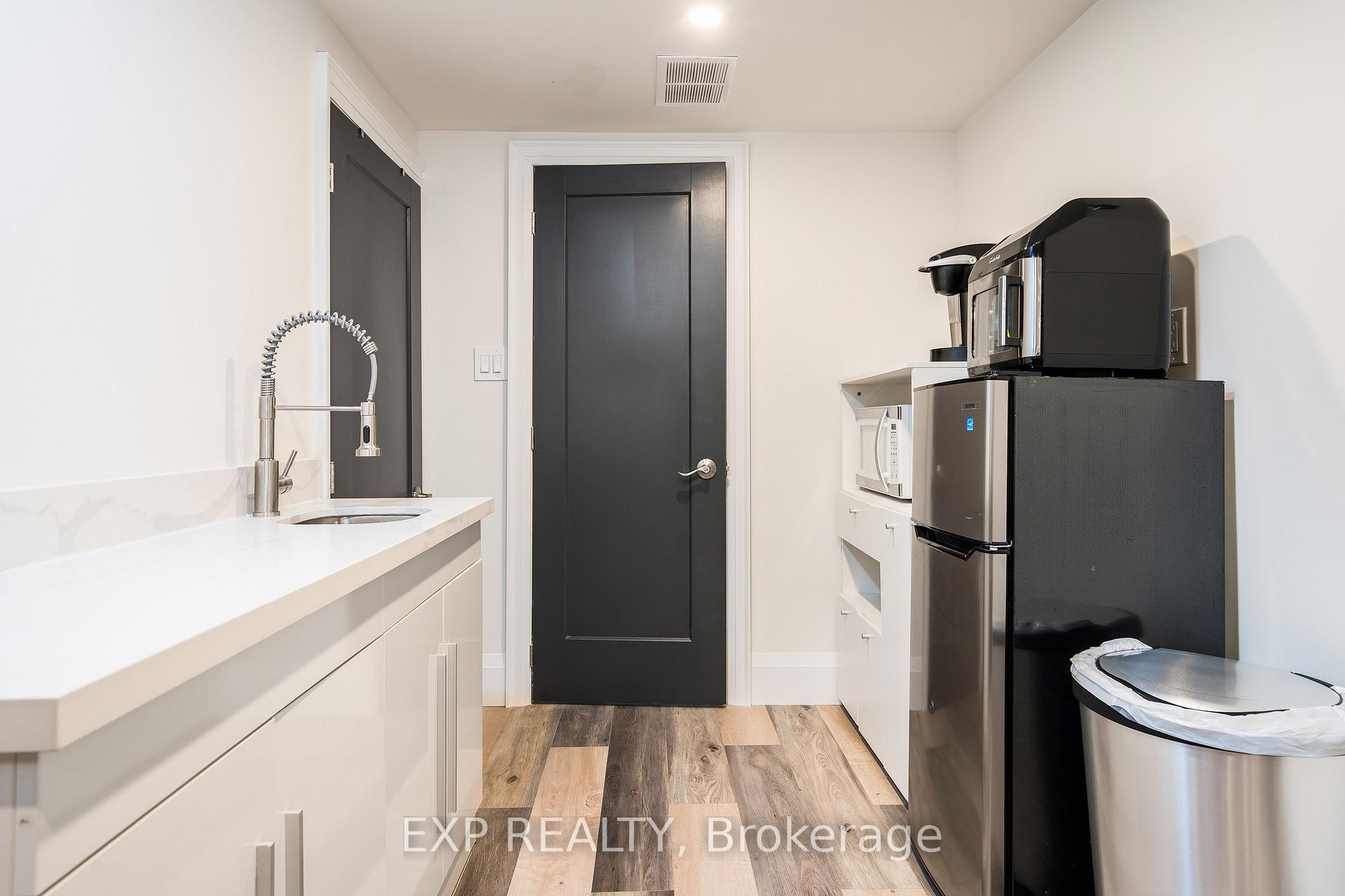 Photo 16 of 27 Sunnidale Road S, Wasaga Beach — HOMEH