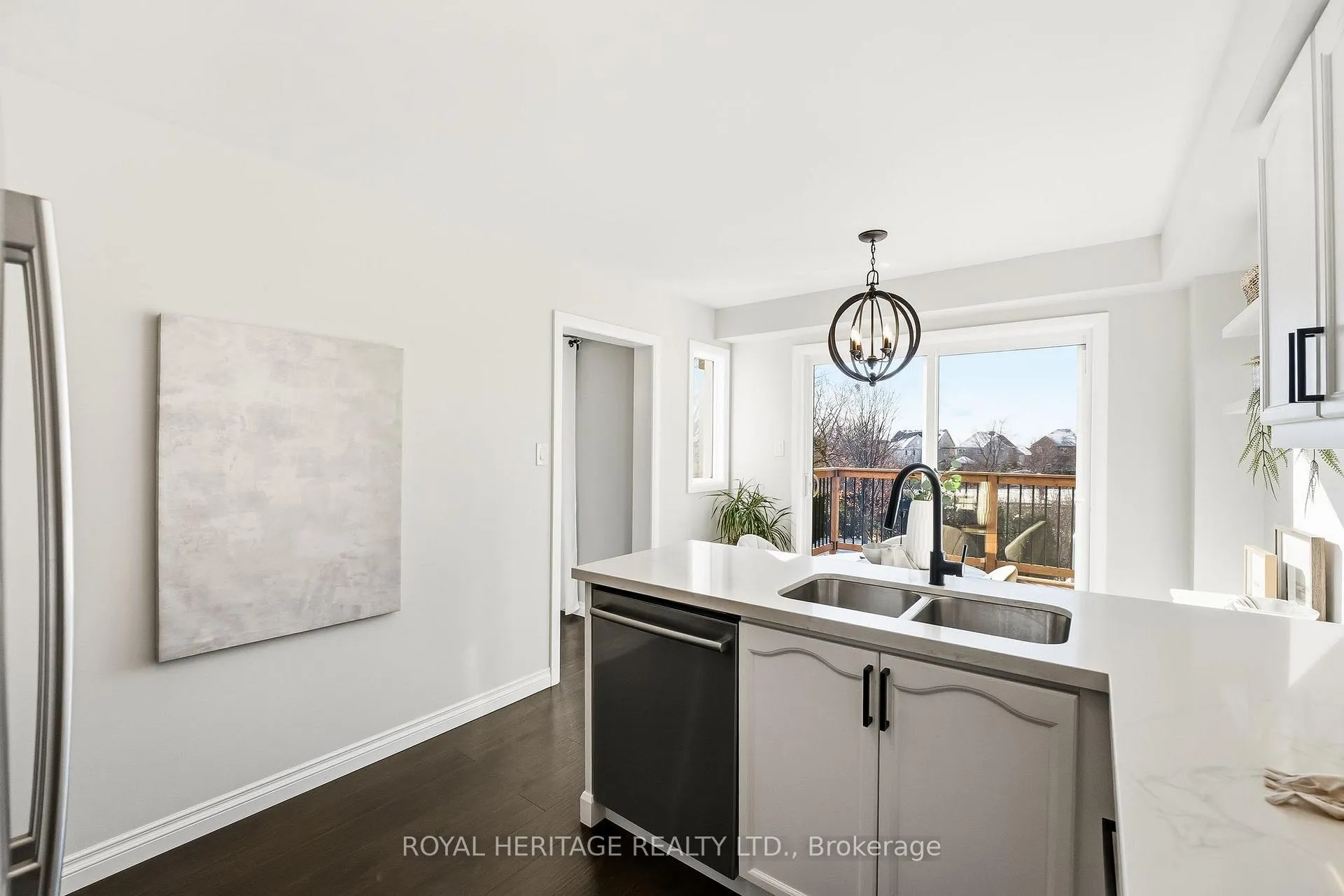Photo 13 of 62 John Walter Crescent, Clarington, Courtice — HOMEH