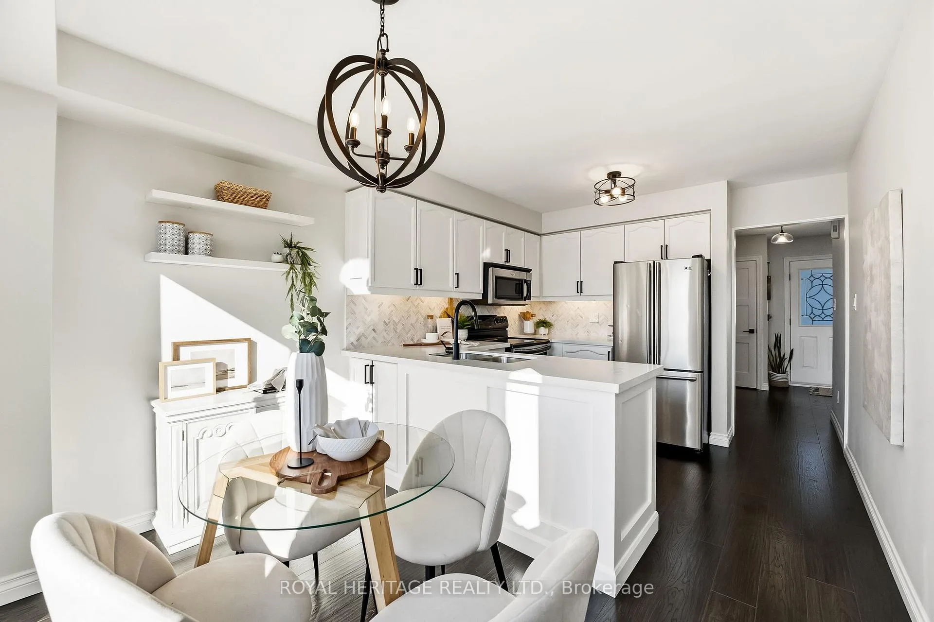 Photo 14 of 62 John Walter Crescent, Clarington, Courtice — HOMEH