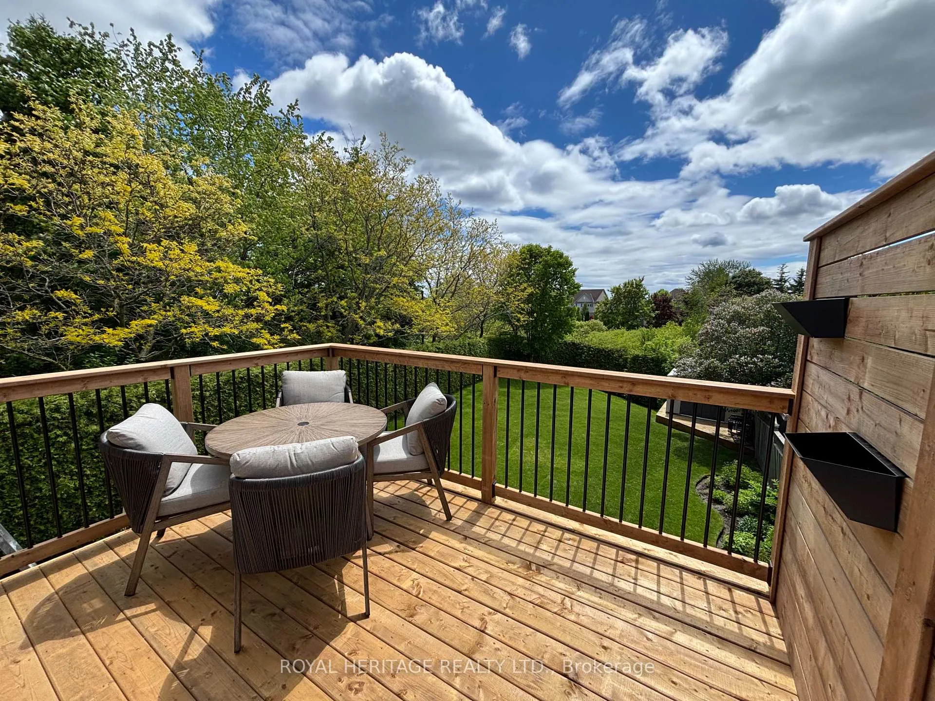 Photo 16 of 62 John Walter Crescent, Clarington, Courtice — HOMEH