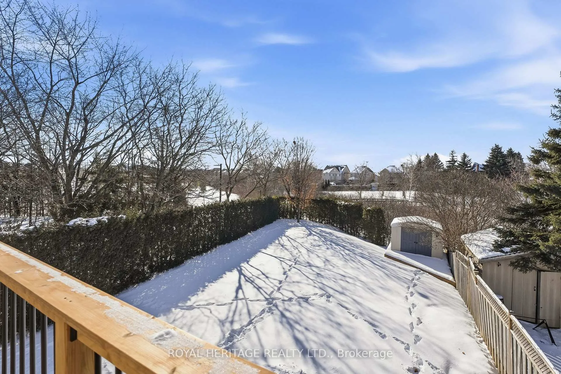 Photo 32 of 62 John Walter Crescent, Clarington, Courtice — HOMEH