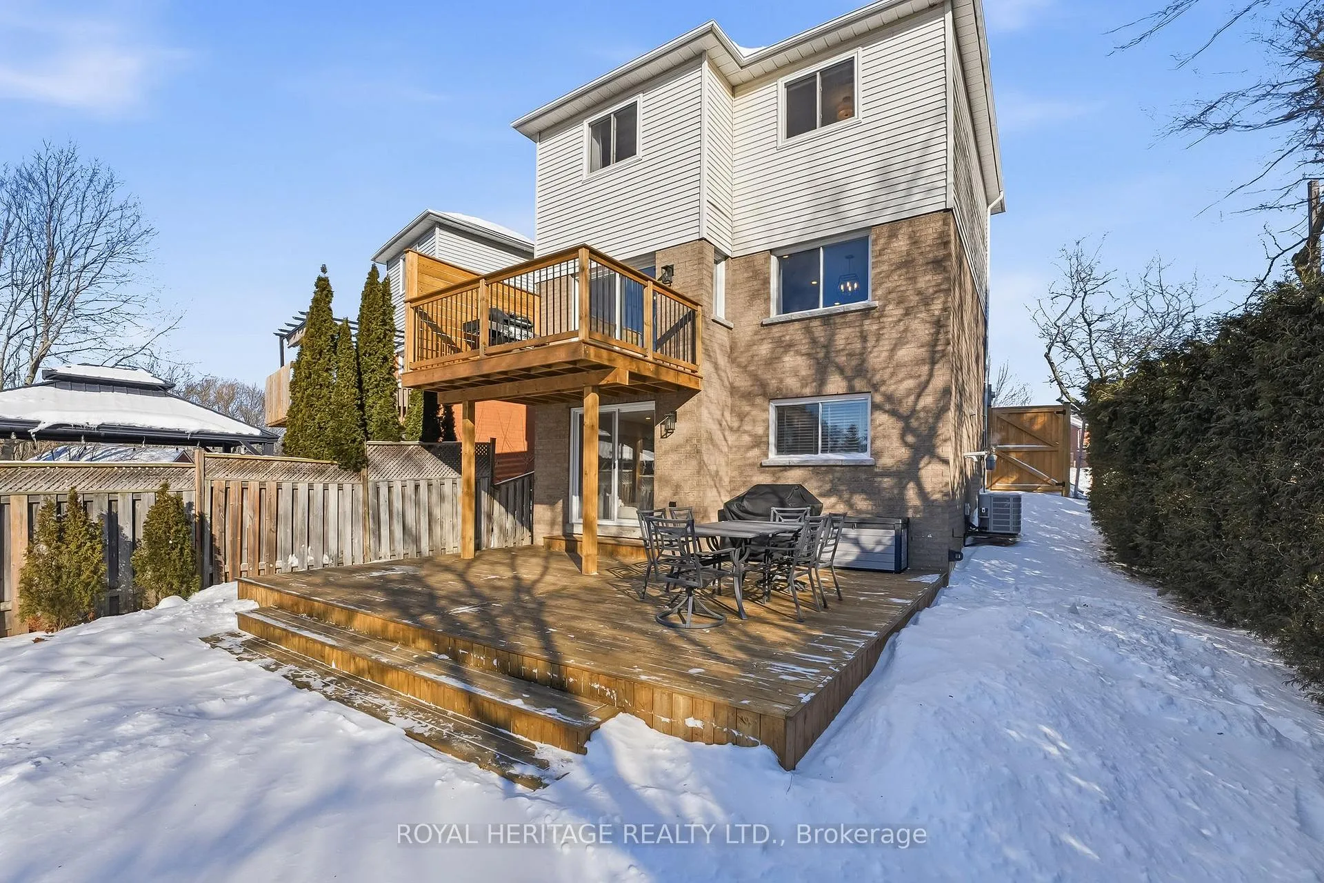 Photo 35 of 62 John Walter Crescent, Clarington, Courtice — HOMEH