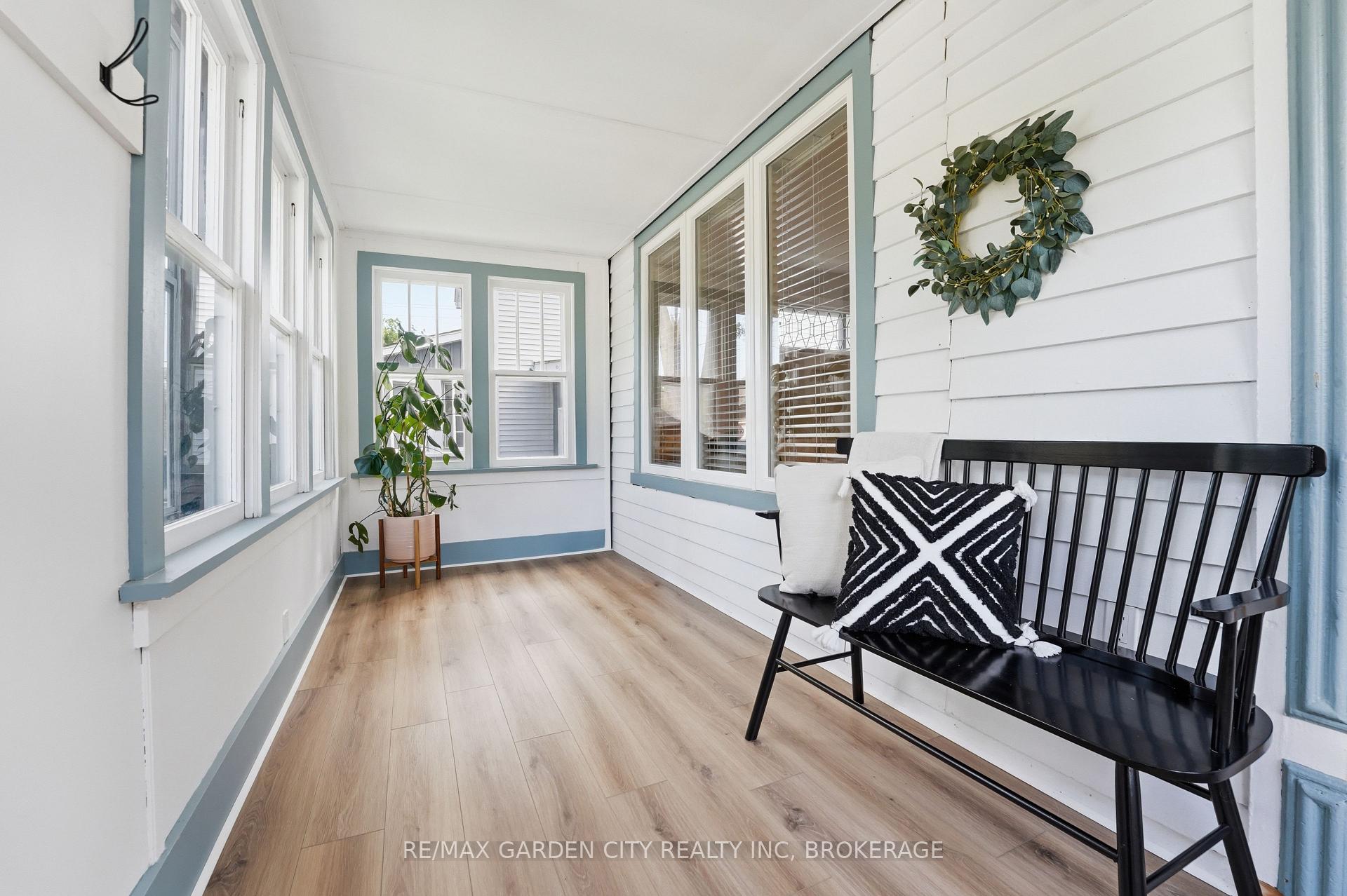 Photo 8 of 26 Carleton Street N, Thorold, Thorold Downtown — HOMEH