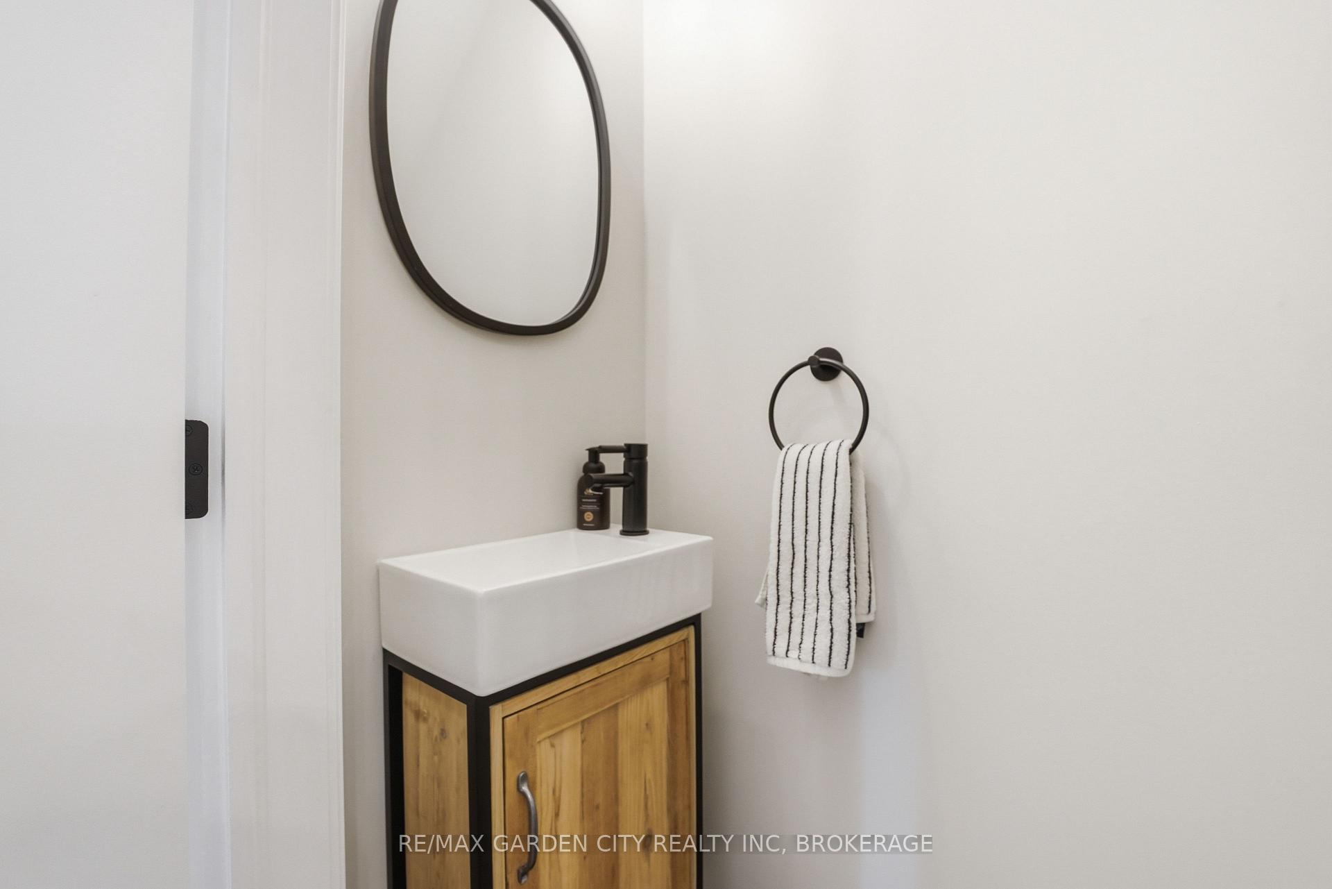 Photo 18 of 26 Carleton Street N, Thorold, Thorold Downtown — HOMEH