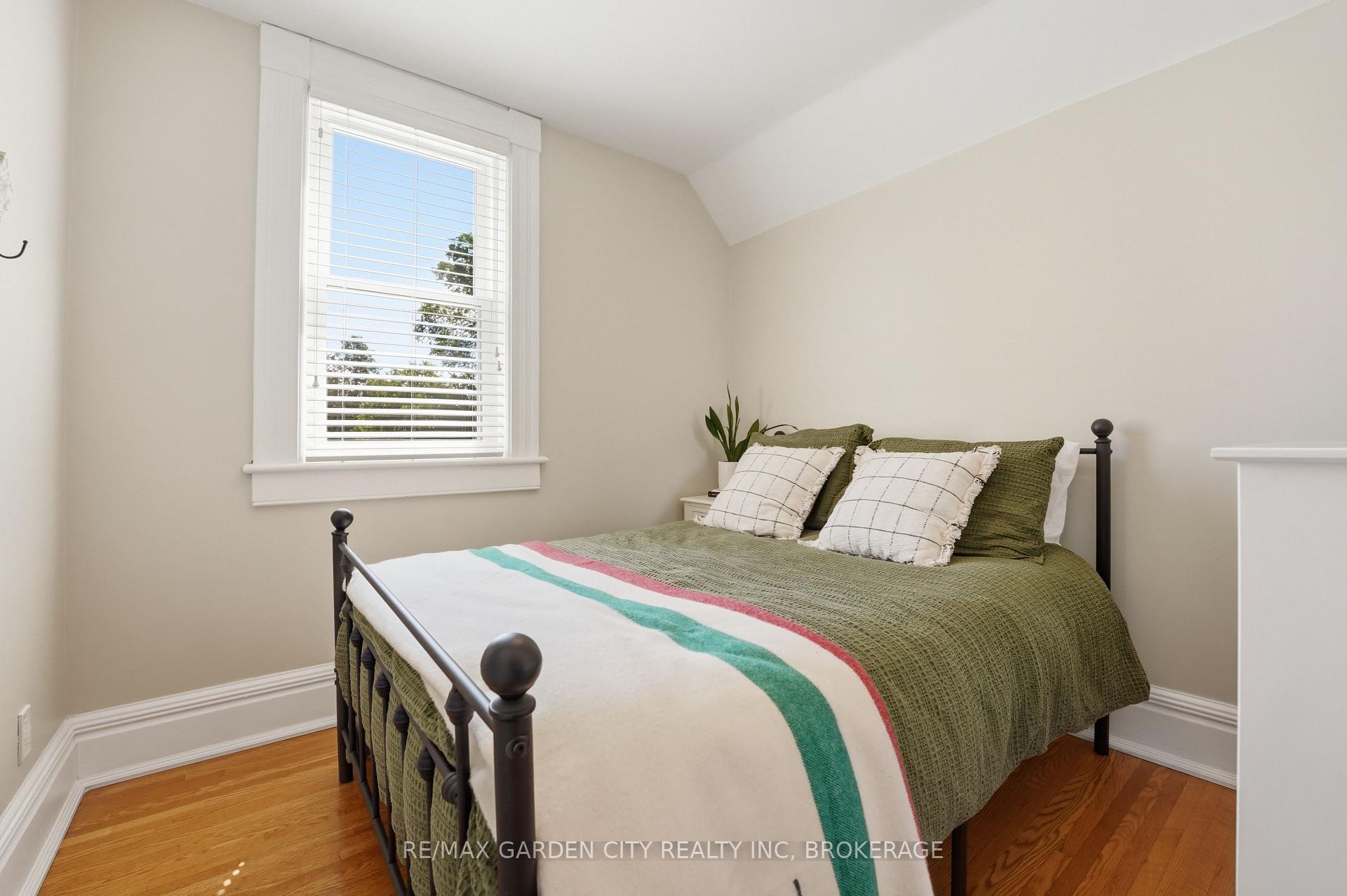 Photo 28 of 26 Carleton Street N, Thorold, Thorold Downtown — HOMEH