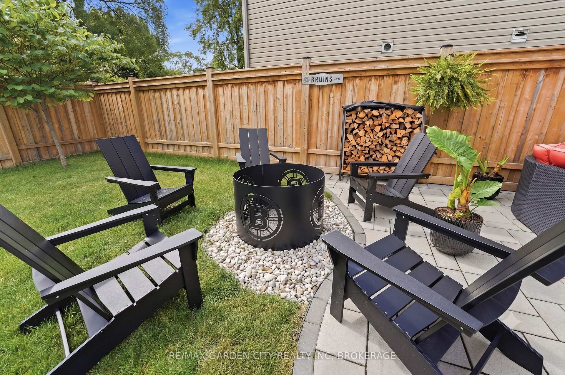 Photo 36 of 26 Carleton Street N, Thorold, Thorold Downtown — HOMEH