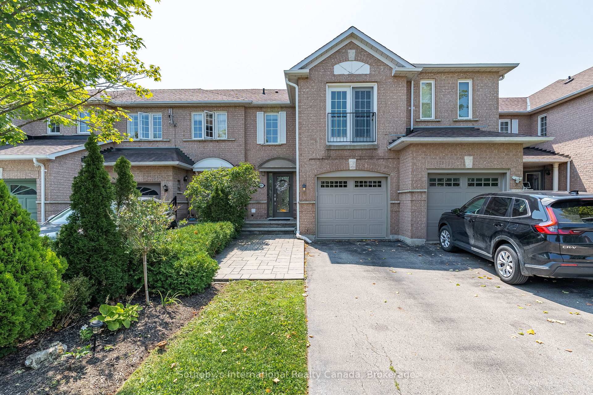 Photo 4 of 339 Ravineview Way, Oakville, Wedgewood Creek — HOMEH
