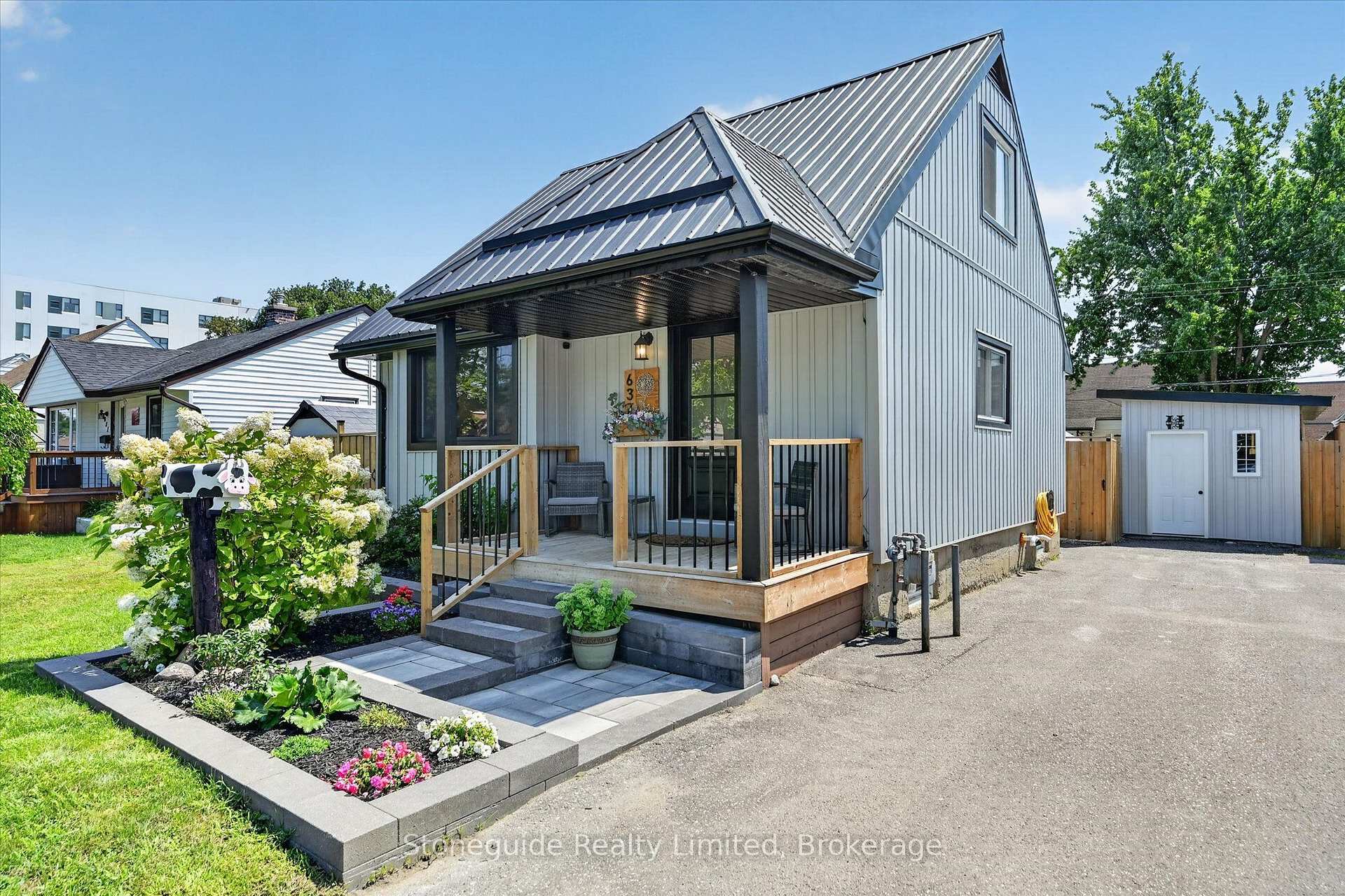 Photo 3 of 637 McKellar Street, Peterborough, Otonabee Ward 1 — HOMEH