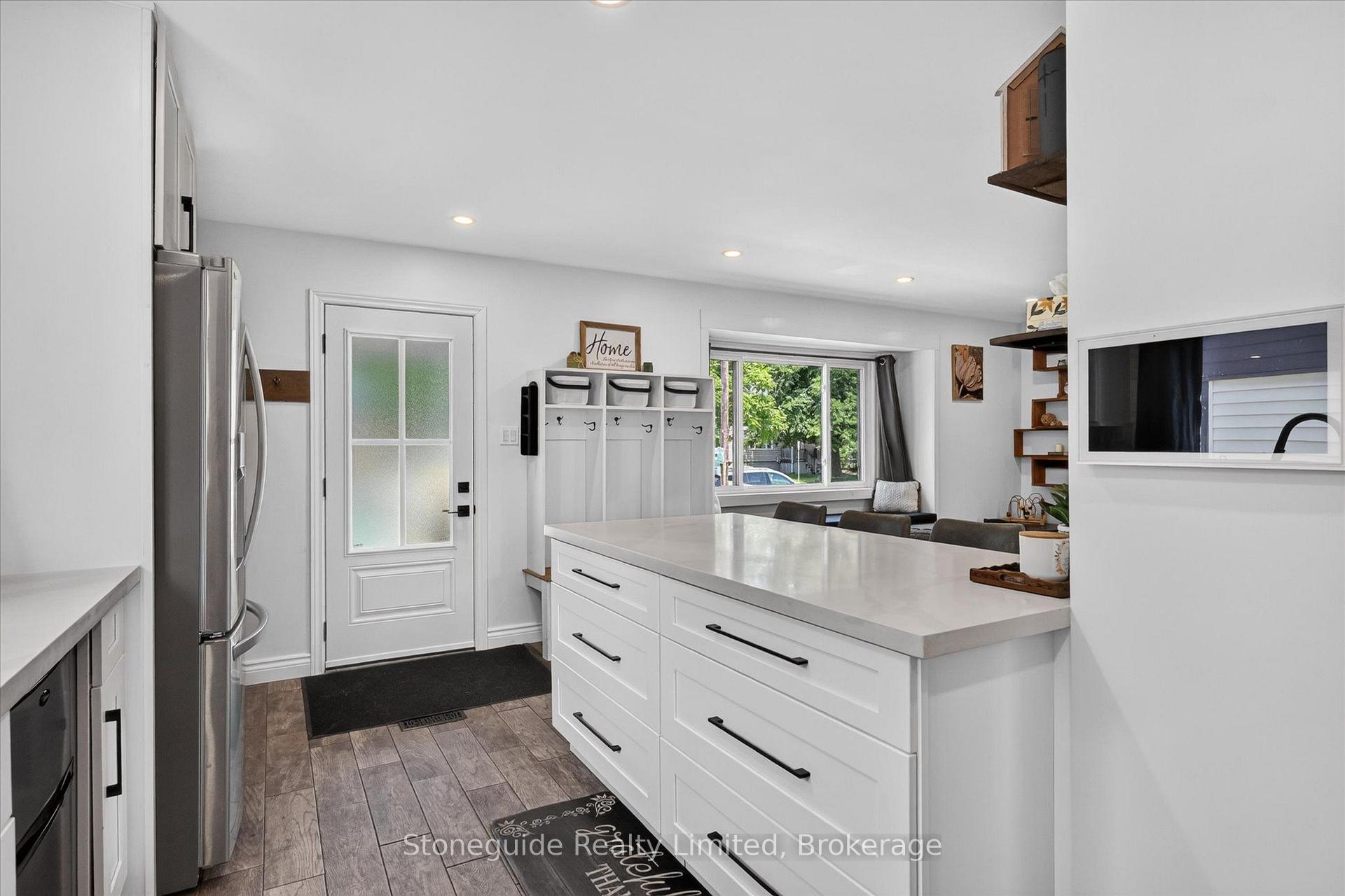 Photo 13 of 637 McKellar Street, Peterborough, Otonabee Ward 1 — HOMEH