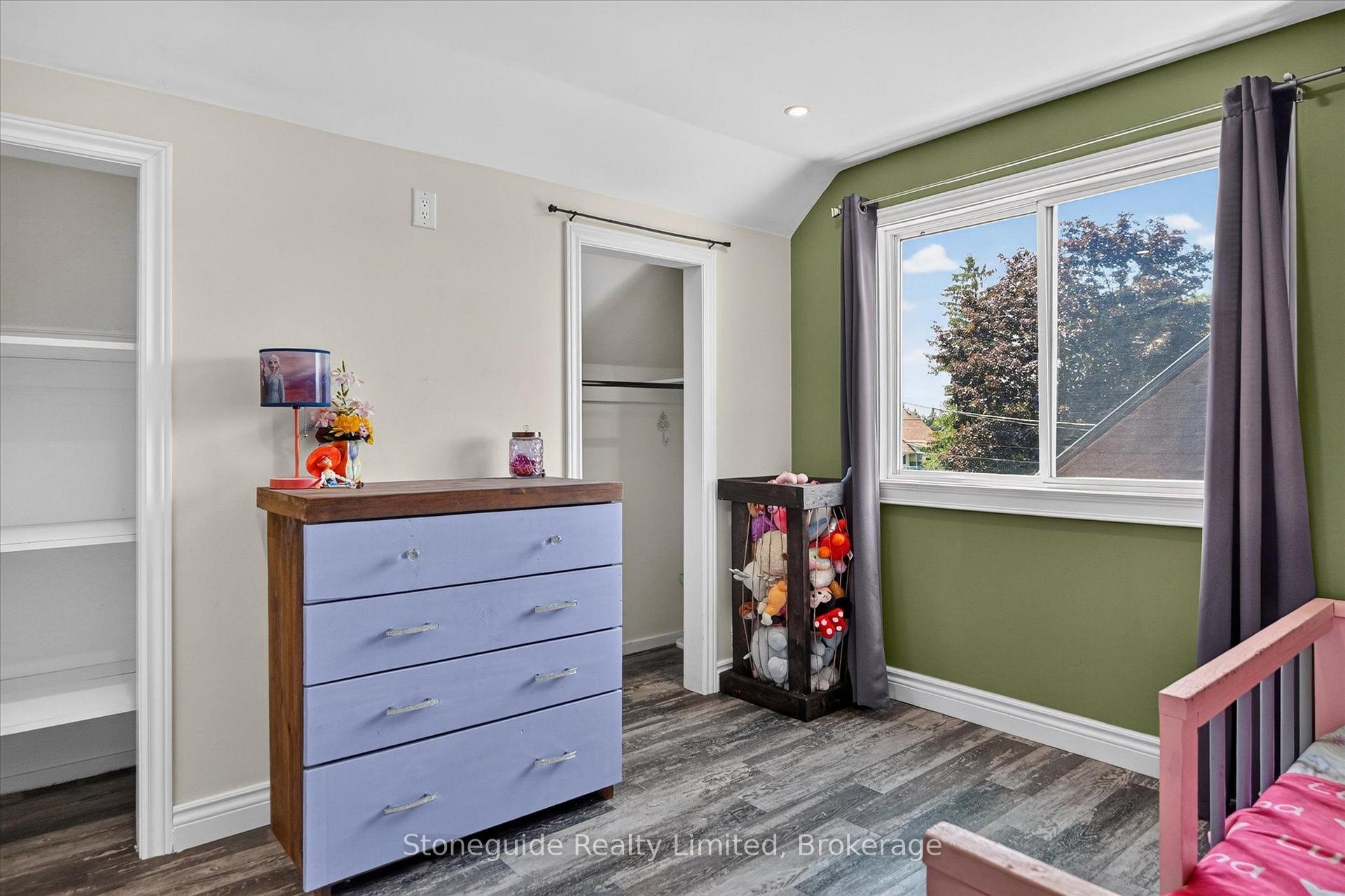 Photo 33 of 637 McKellar Street, Peterborough, Otonabee Ward 1 — HOMEH