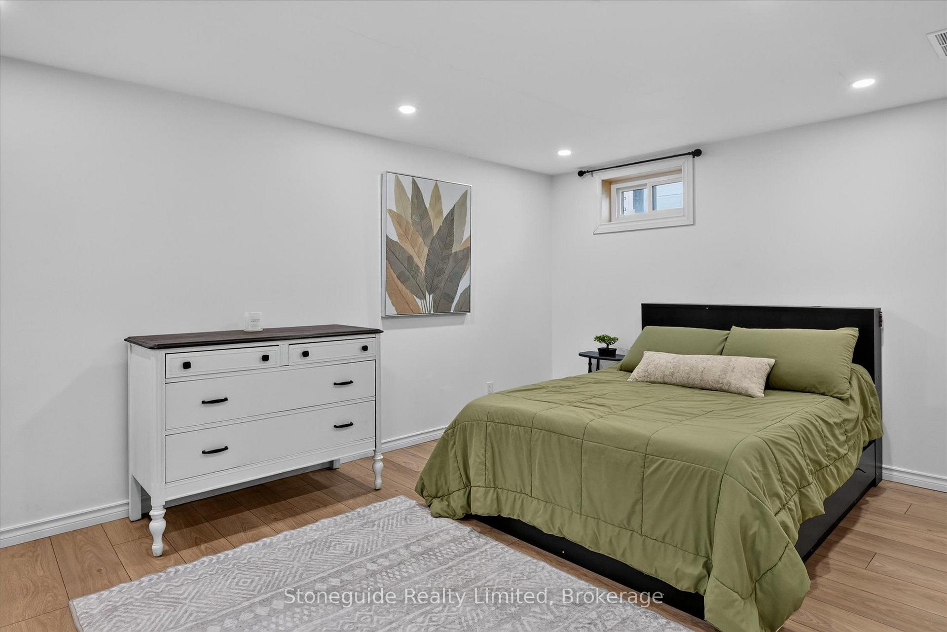 Photo 36 of 637 McKellar Street, Peterborough, Otonabee Ward 1 — HOMEH