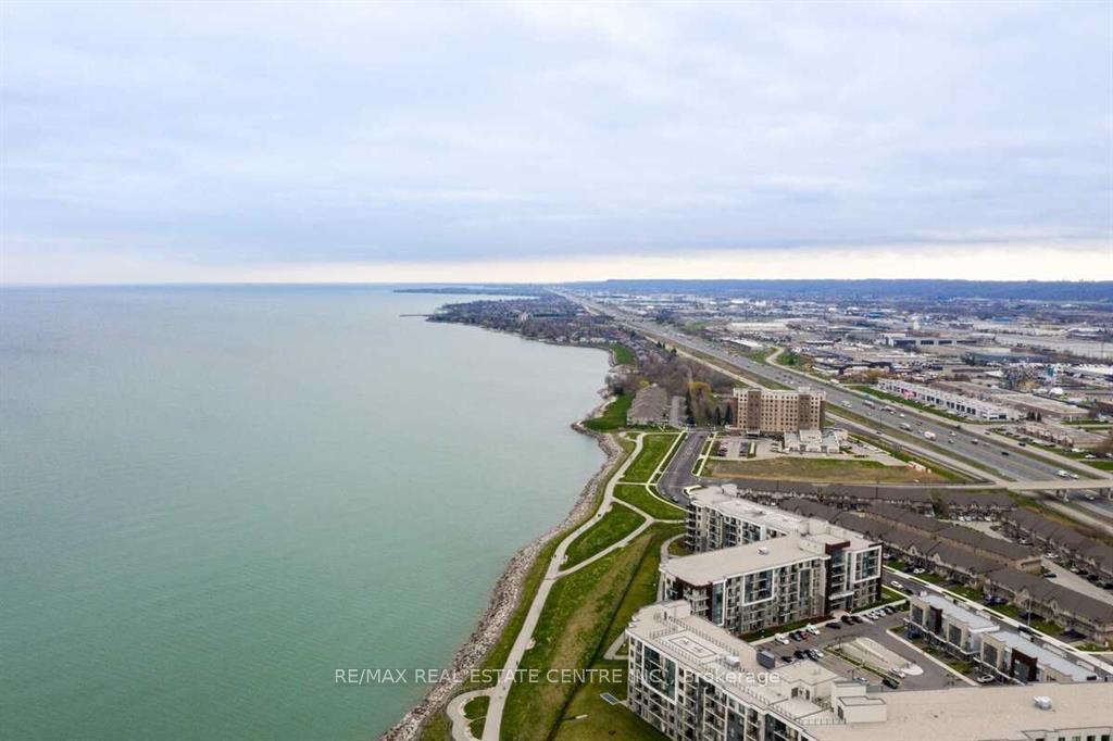 Photo 1 of 7 Waterview Drive, Hamilton, Lakeshore — HOMEH