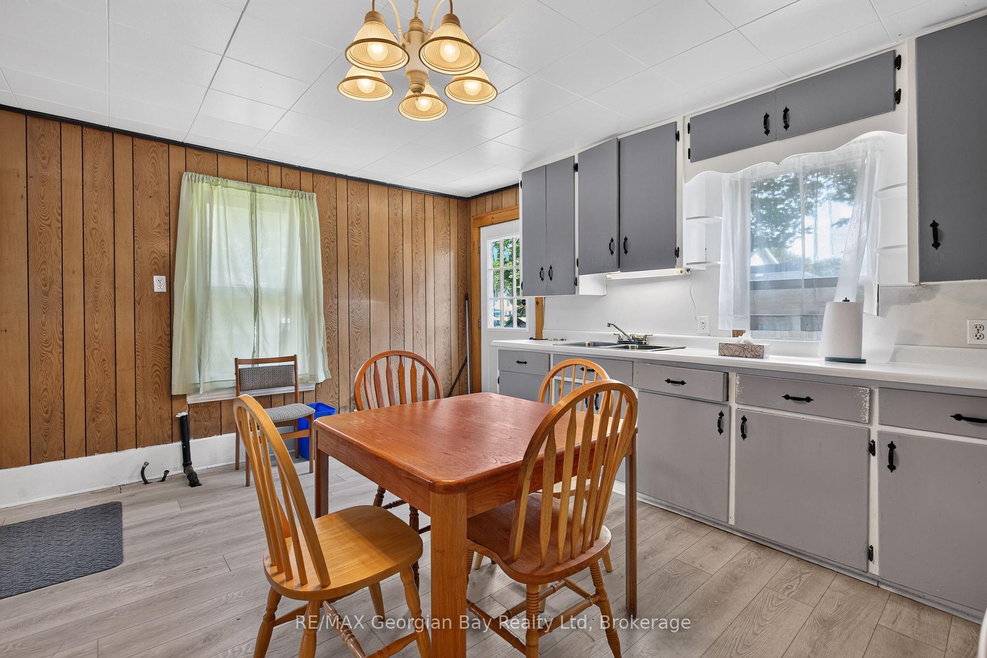 Photo 11 of 375 Horrell Avenue, Midland — HOMEH