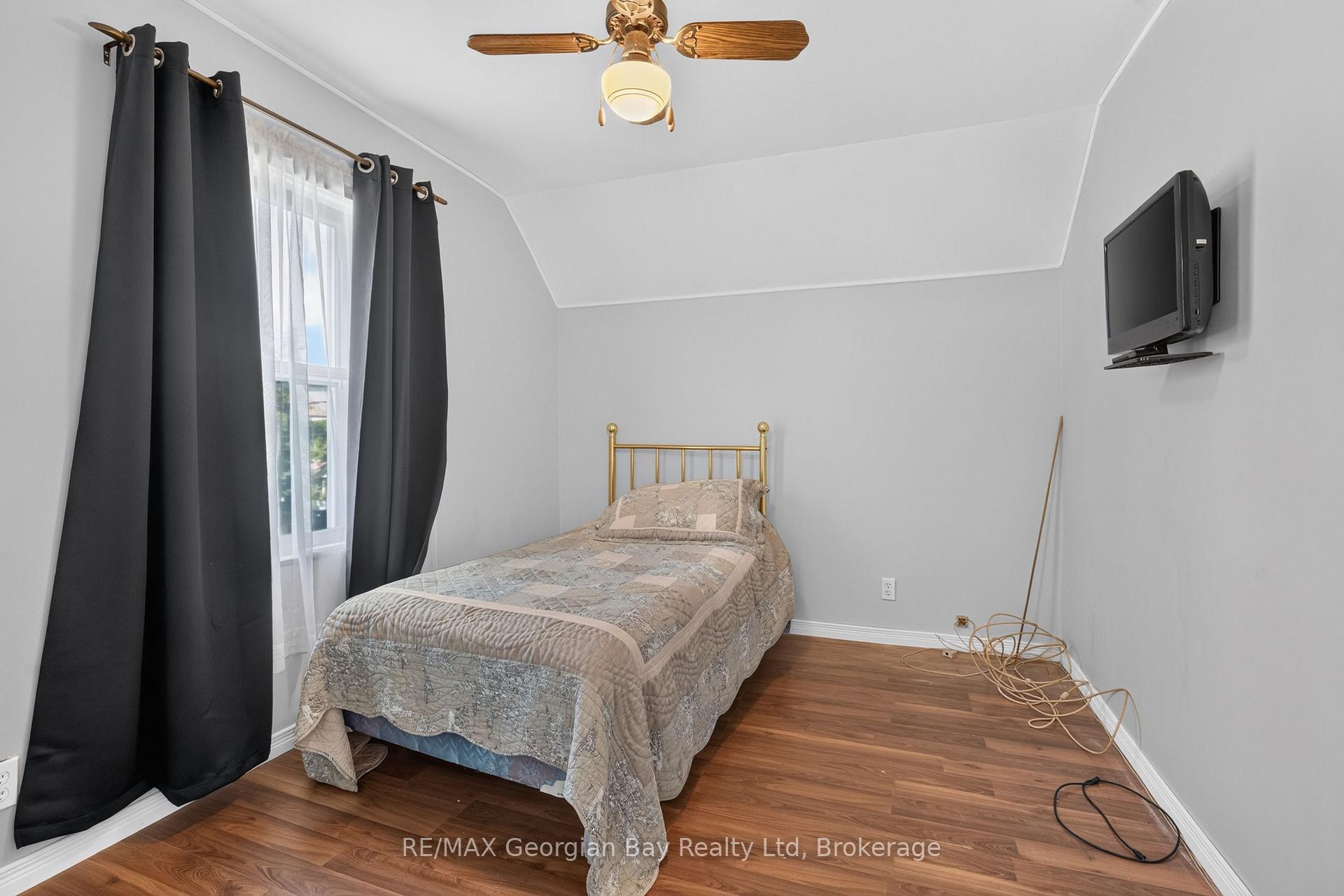 Photo 15 of 375 Horrell Avenue, Midland — HOMEH