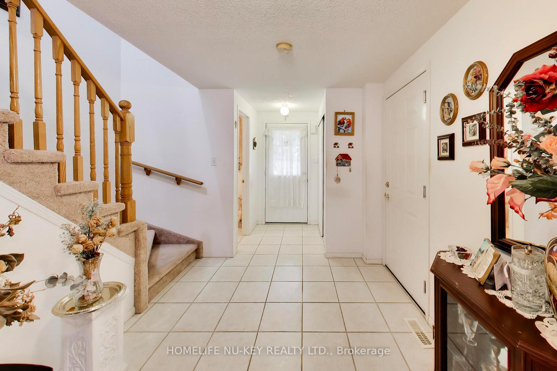 Photo 6 of 103 Dunsmore Lane, Barrie, Georgian Drive — HOMEH