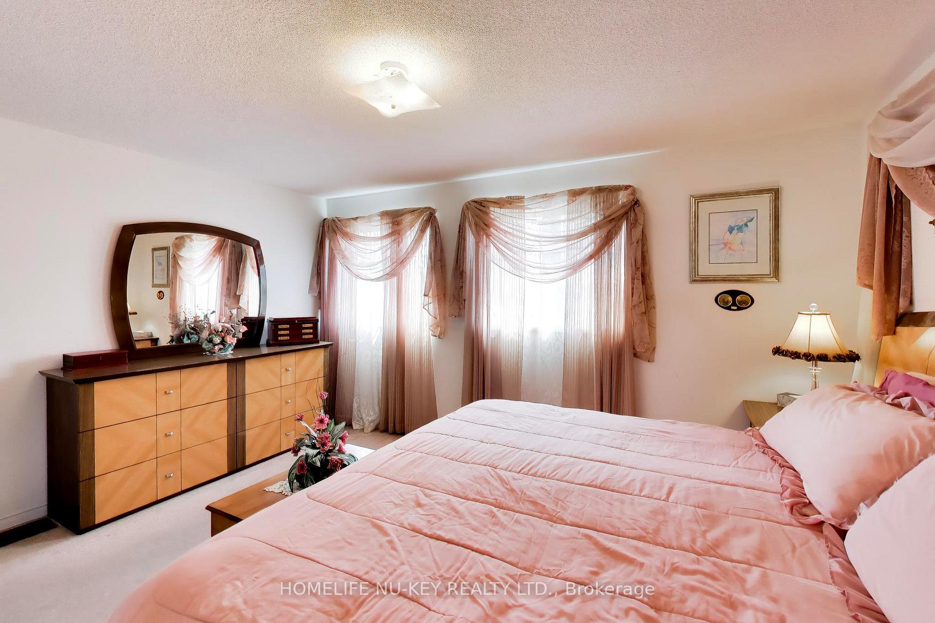 Photo 17 of 103 Dunsmore Lane, Barrie, Georgian Drive — HOMEH