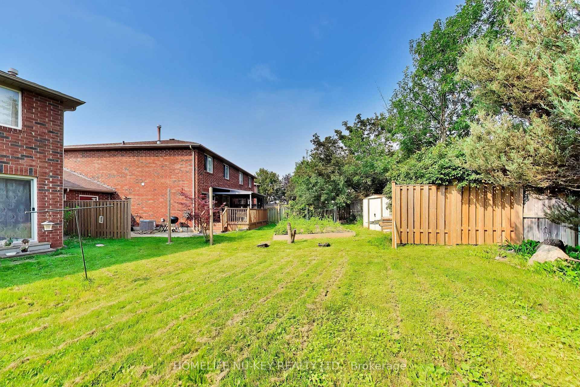 Photo 33 of 103 Dunsmore Lane, Barrie, Georgian Drive — HOMEH
