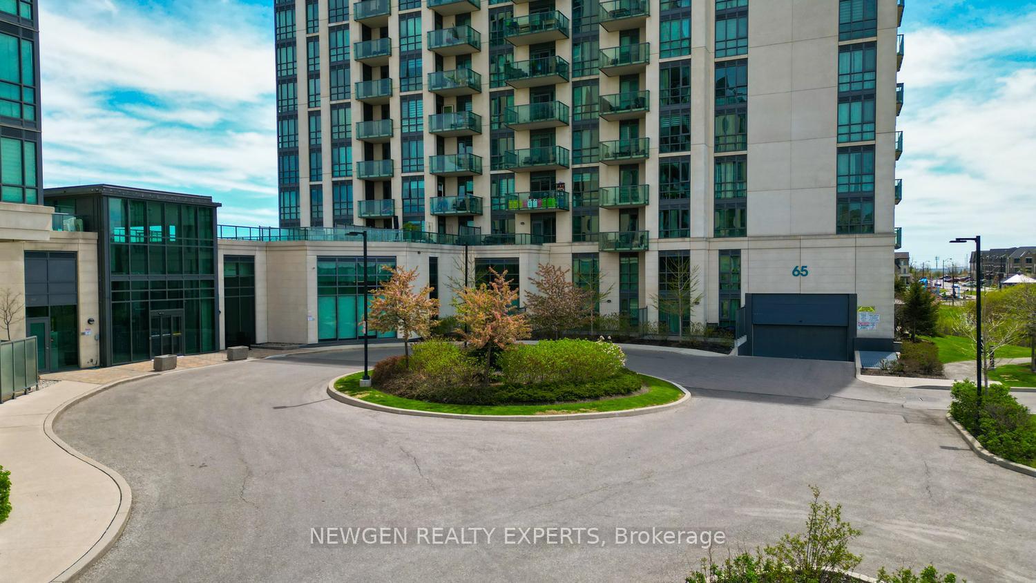Photo 4 of Unit 808, 65 Yorkland Boulevard, Brampton, Goreway Drive Corridor — HOMEH