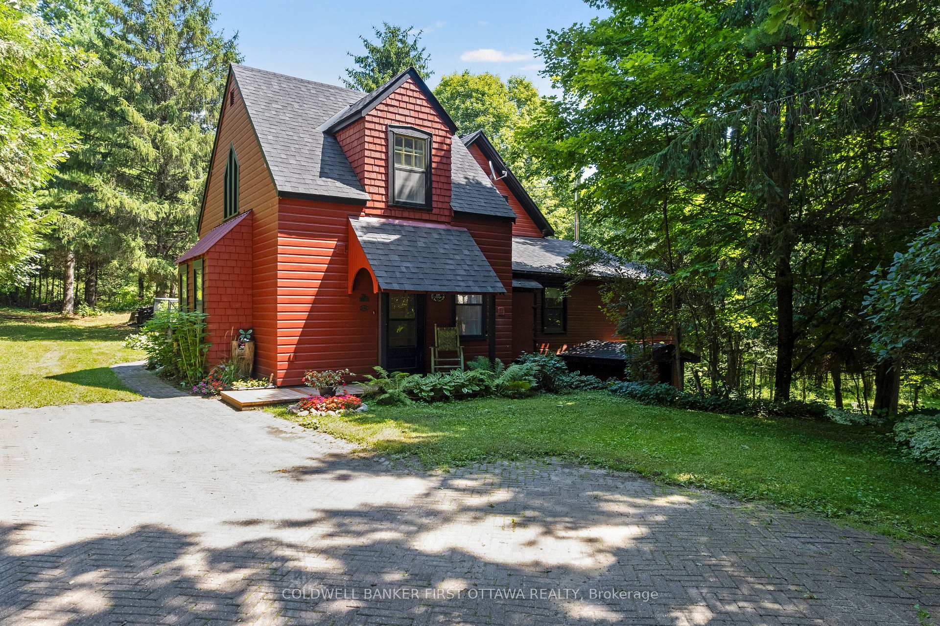 Photo 3 of 105 Purdons Bay Road, Lanark Highlands, Lanark Highlands (Dalhousie) Twp — HOMEH