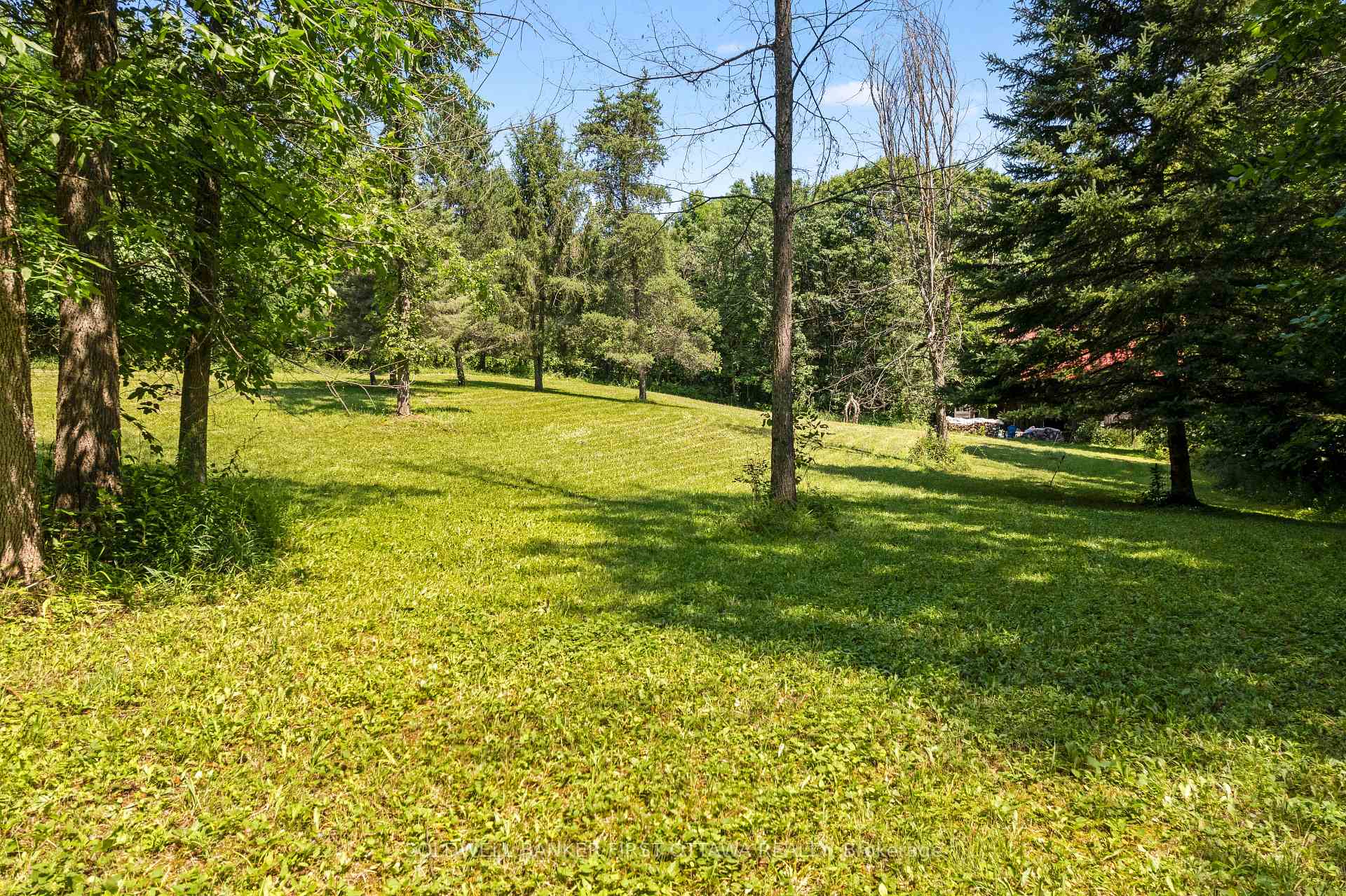 Photo 4 of 105 Purdons Bay Road, Lanark Highlands, Lanark Highlands (Dalhousie) Twp — HOMEH